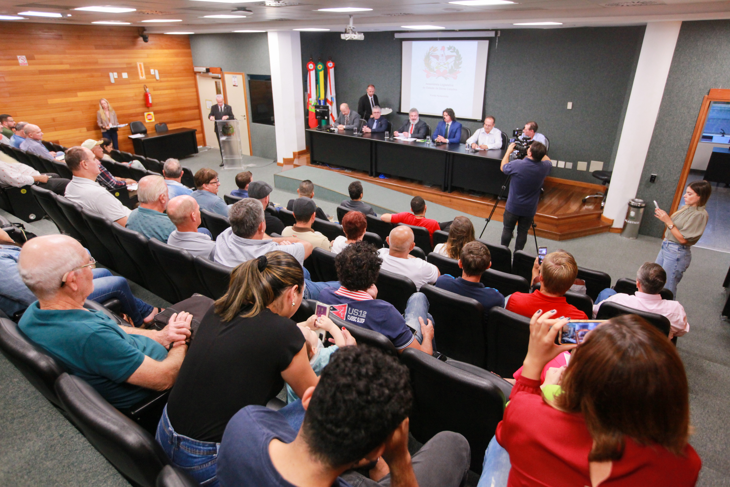 Lançamento da Frente Parlamentar da Apicultura e Meliponicultura