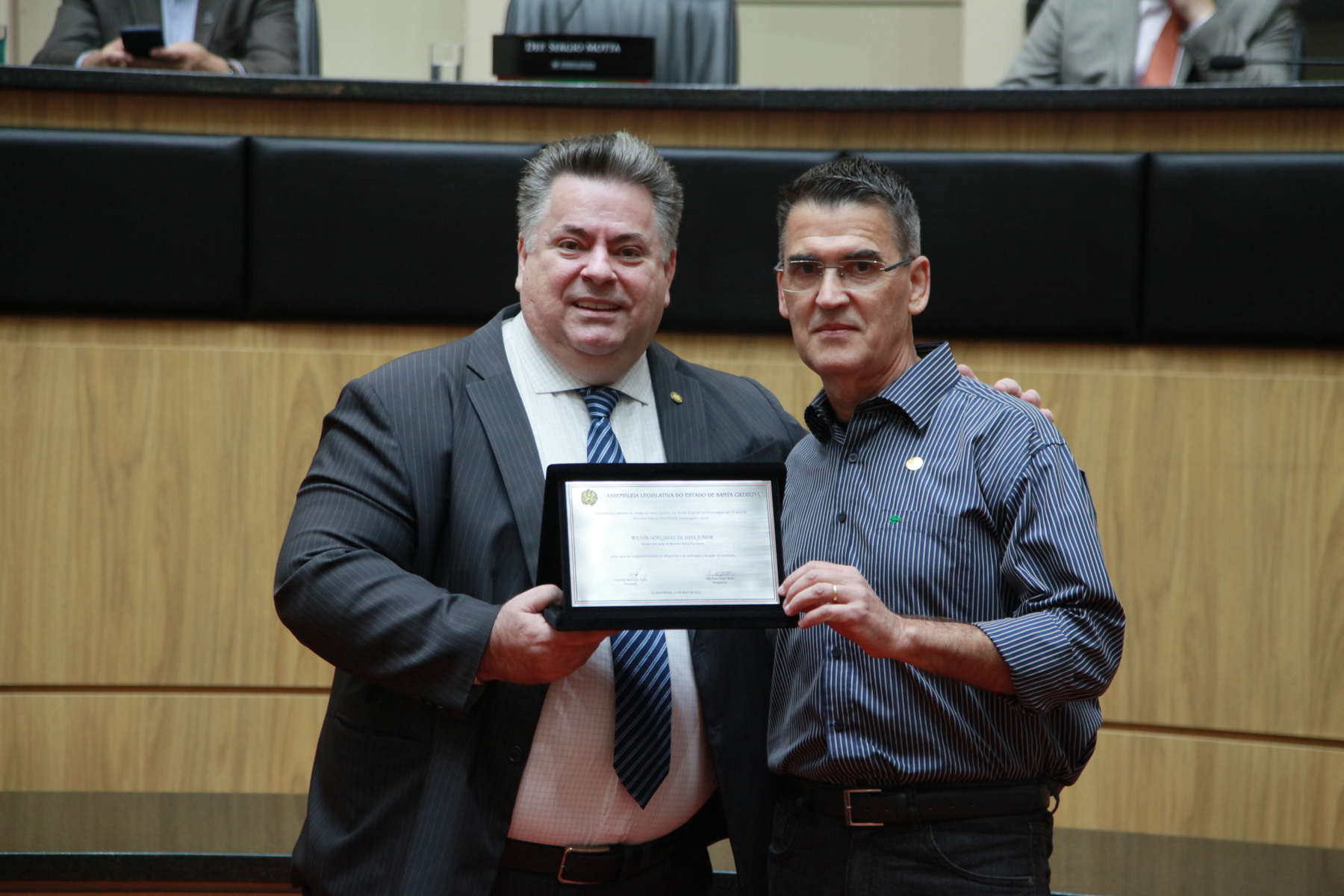 Sessão Especial em homenagem aos 35 anos do Ministério da Palavra Viva Church