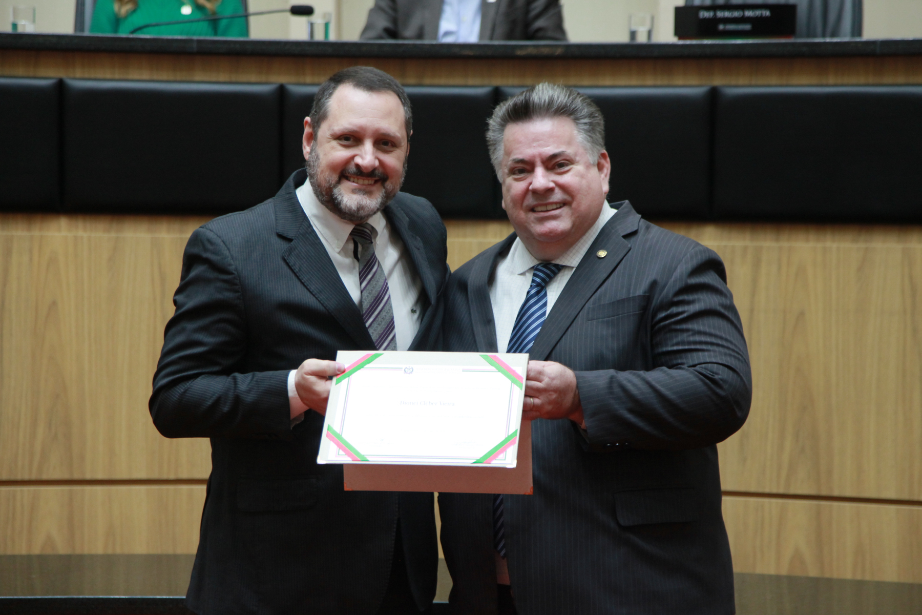 Sessão Especial em homenagem aos 35 anos do Ministério da Palavra Viva Church