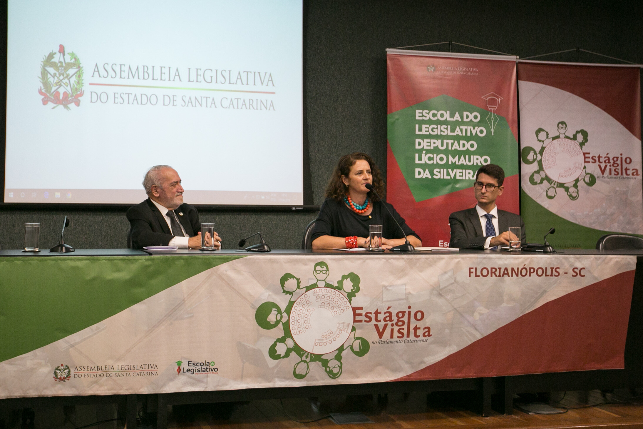 Universitários participam de mais uma edição do Programa Estágio-Visita