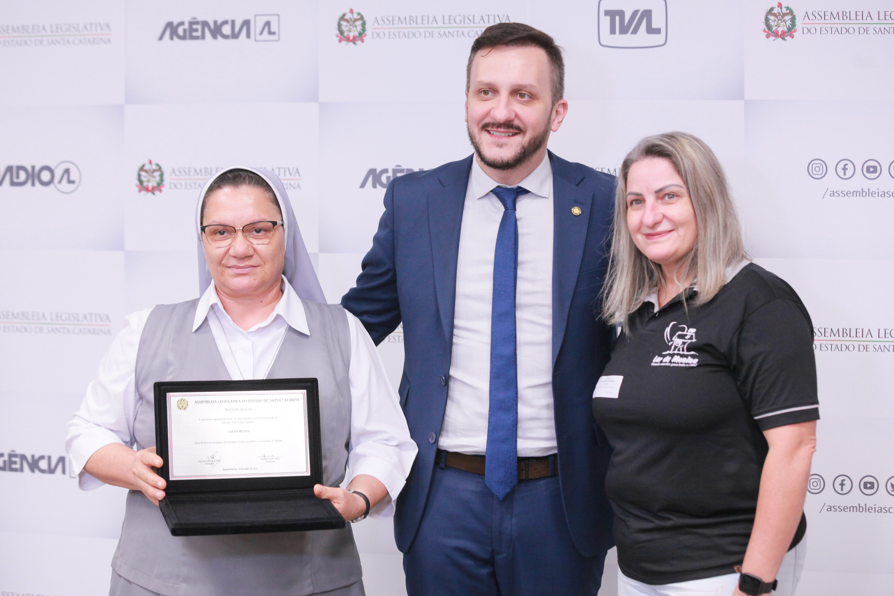 Lar da Menina de Tubarão recebe moção de aplauso