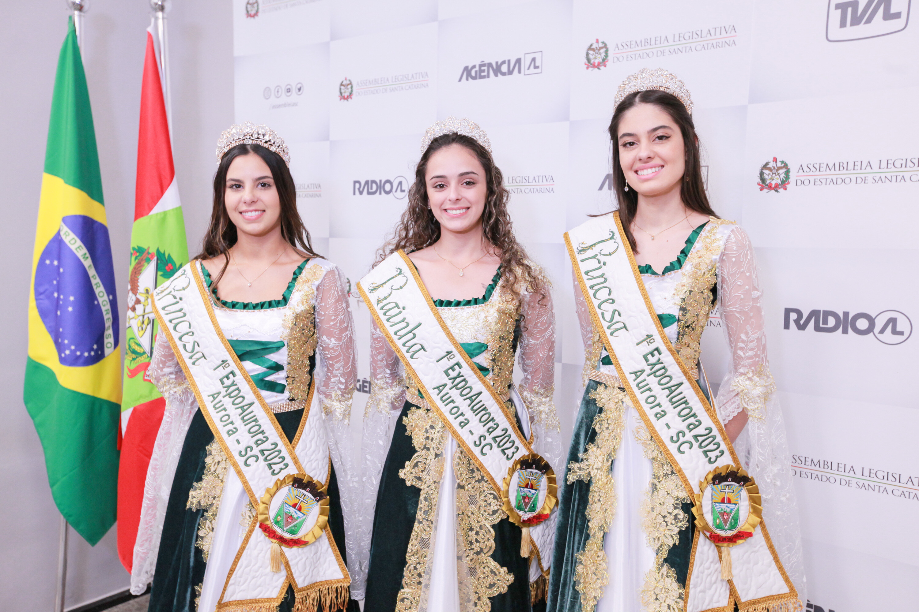 Corte do município de Aurora visita a Alesc e convida para a 1ª ExpoAurora