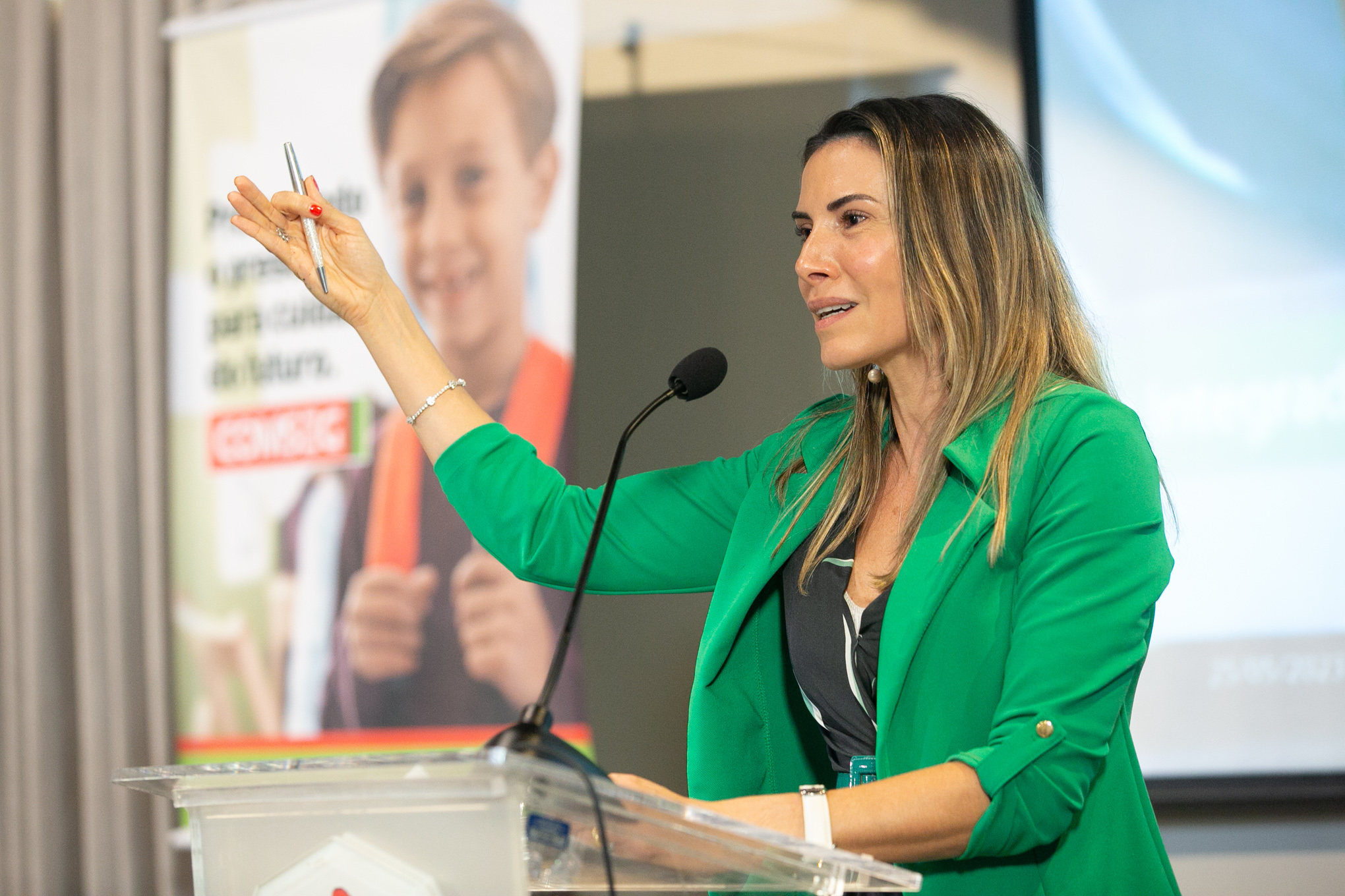 Promotora Débora Nicolazzi