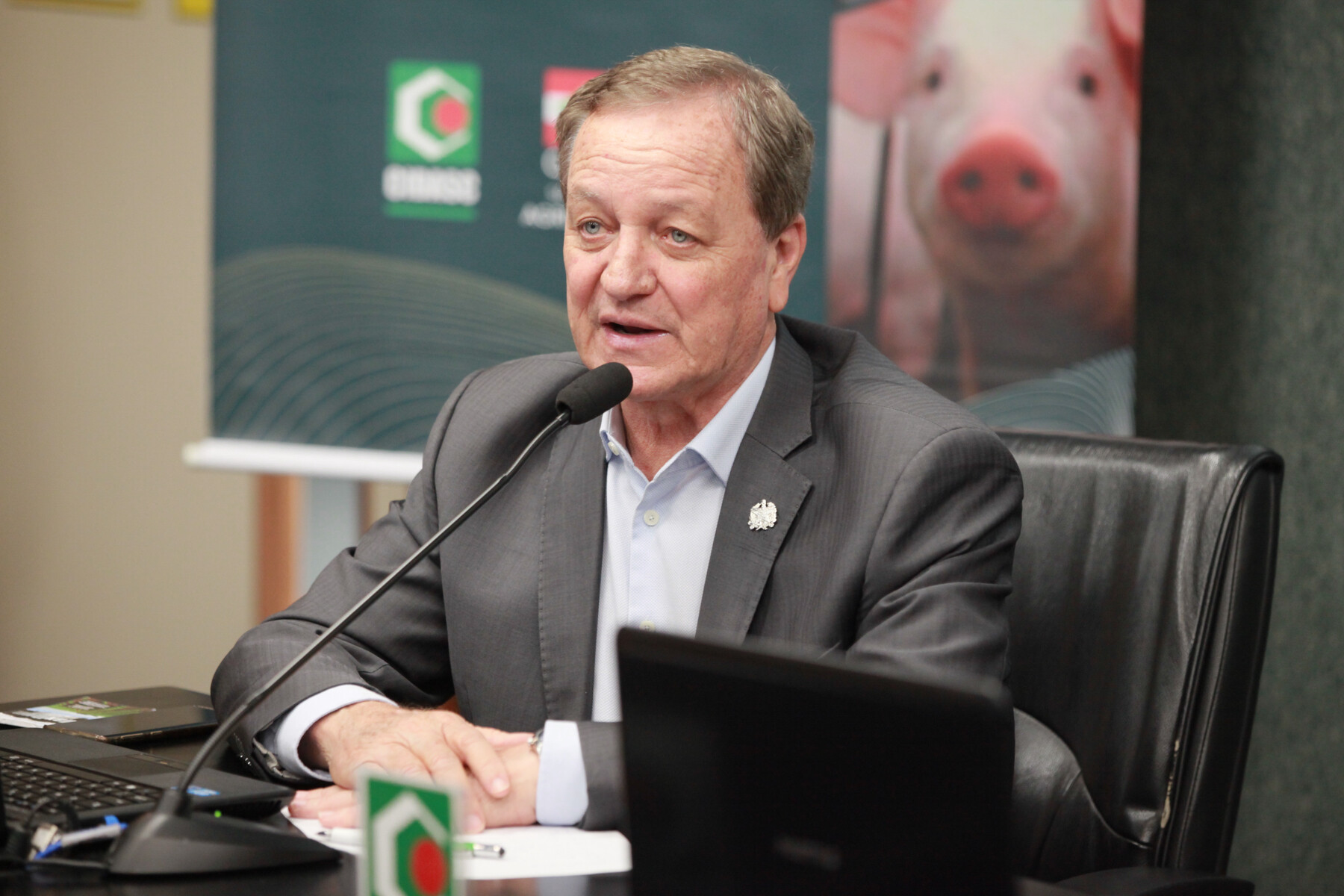 Secretário de Estado da Agricultura, Valdir Collato