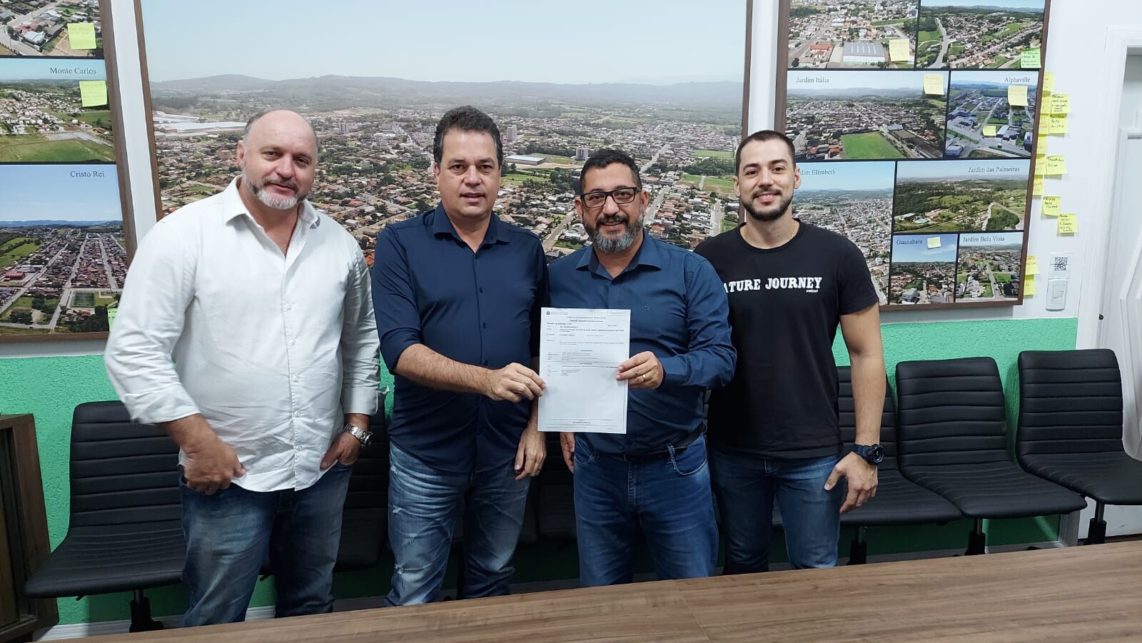 Deputado Rodrigo Minotto e lideranças de Cocal do Sul