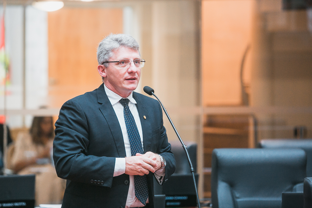 - Deputado Gerri Consoli (PSD)