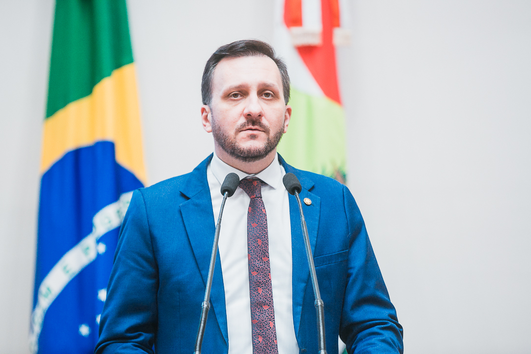 - Deputado Pepê Collaço (PP)