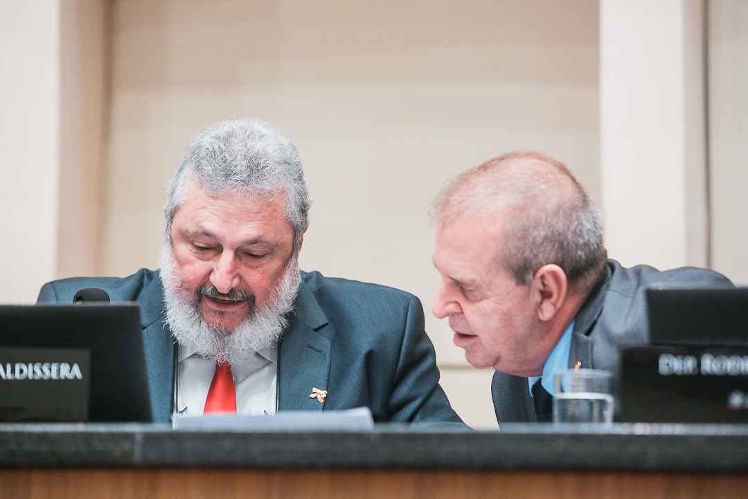 - Deputado Padre Pedro Baldisera (PT)
 - Deputado Maurício Eskudlark (PL)