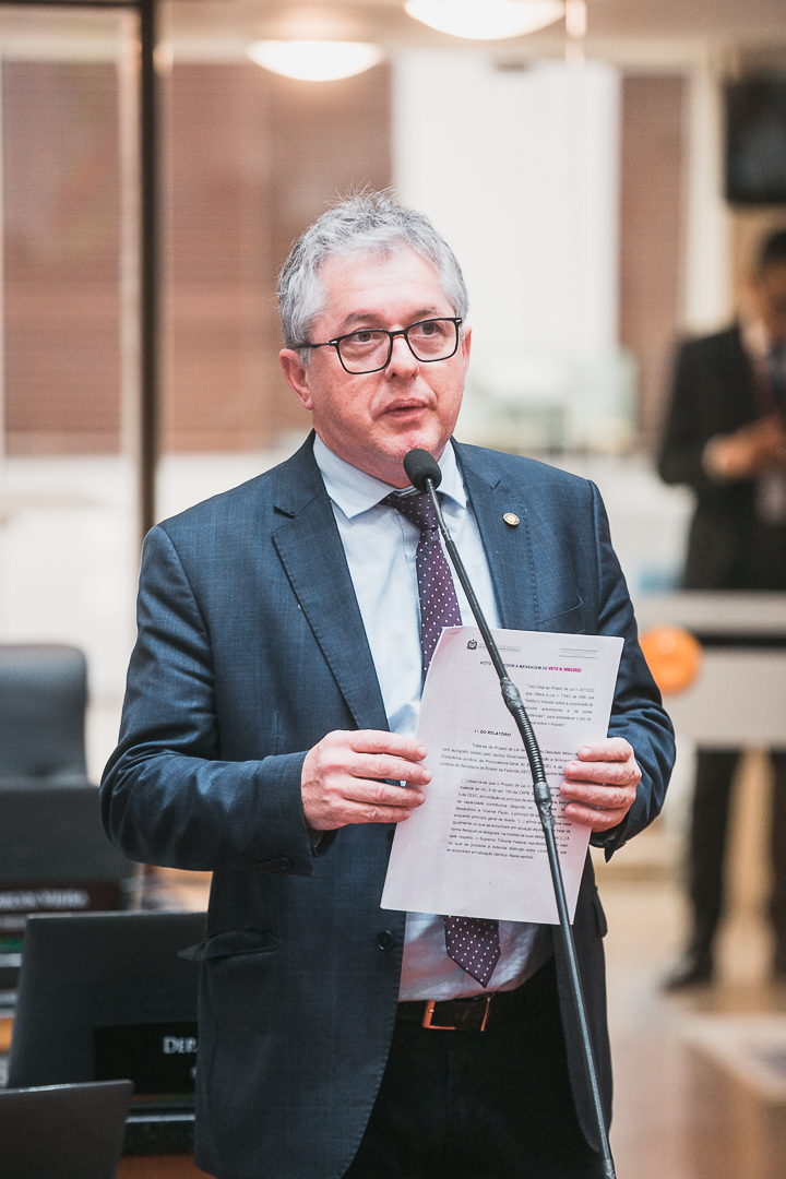 - Deputado Tiago Zilli (MDB)