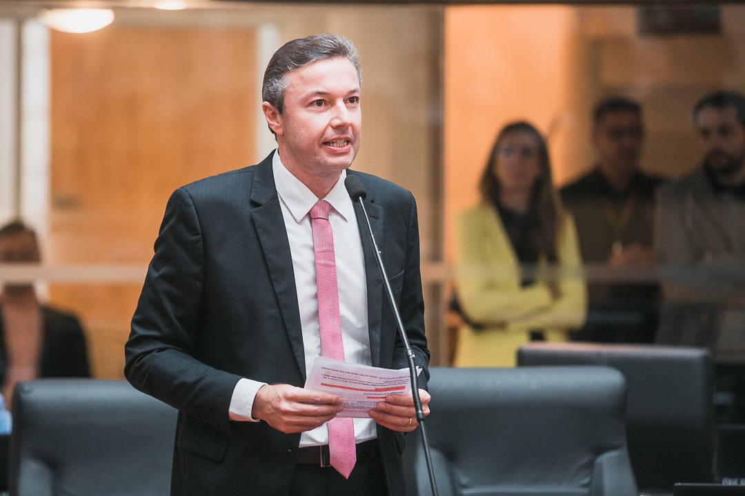 - Deputado Napoleão Bernardes (PSD)