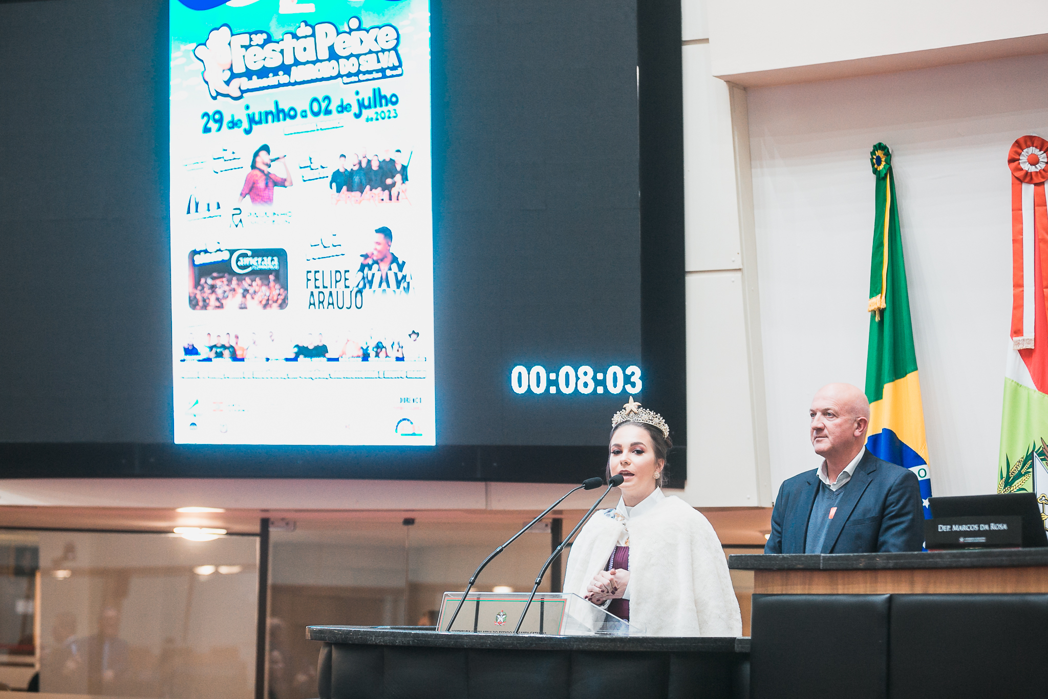 Prefeito e Rainha convidam para Festa do Peixe em Bal. Arroio do Silva