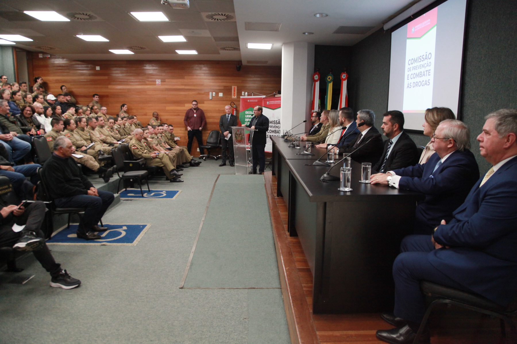 Seminário Estadual de Políticas Sobre Drogas: Desafios e Oportunidades