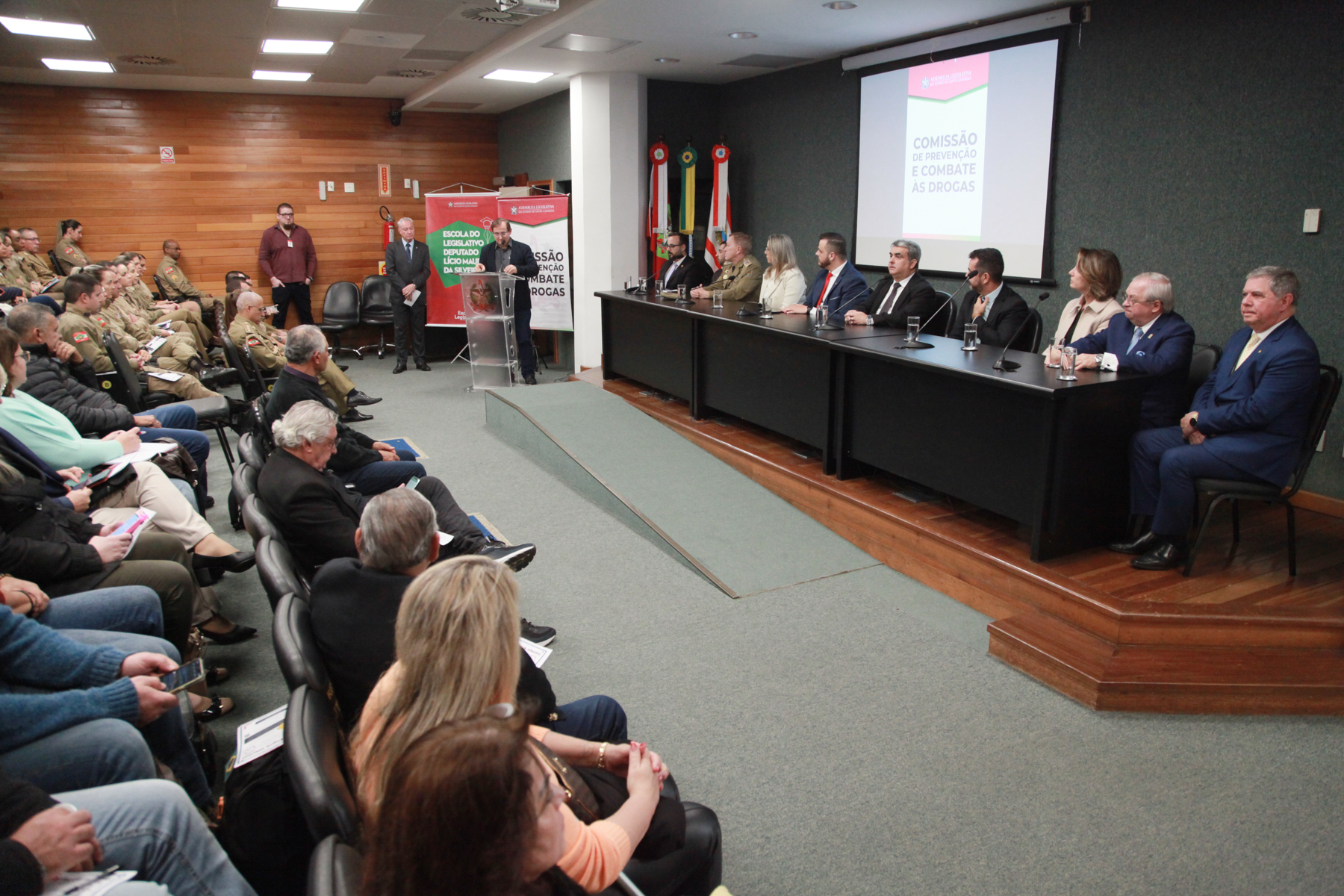 Seminário Estadual de Políticas Sobre Drogas: Desafios e Oportunidades