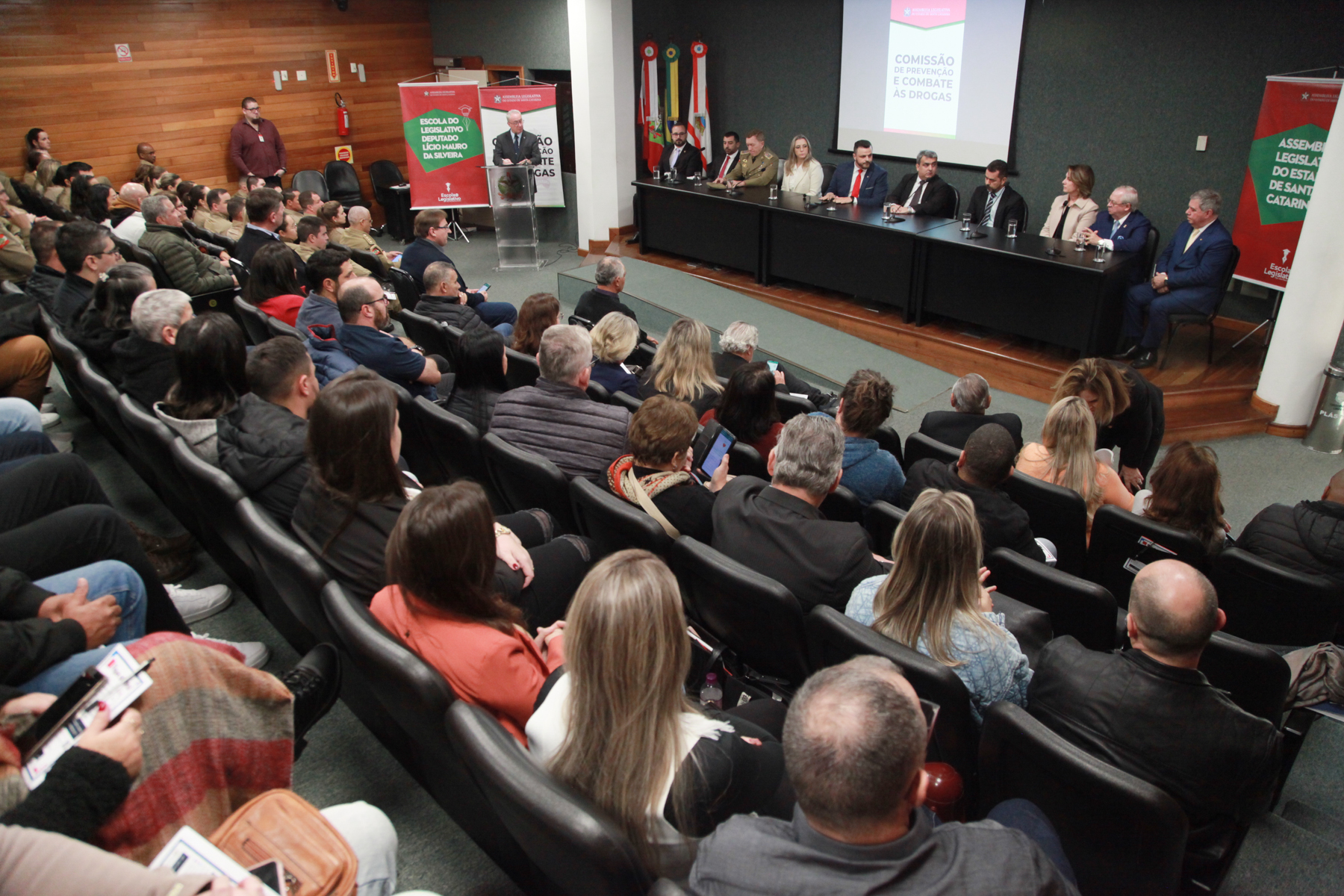 Seminário Estadual de Políticas Sobre Drogas: Desafios e Oportunidades