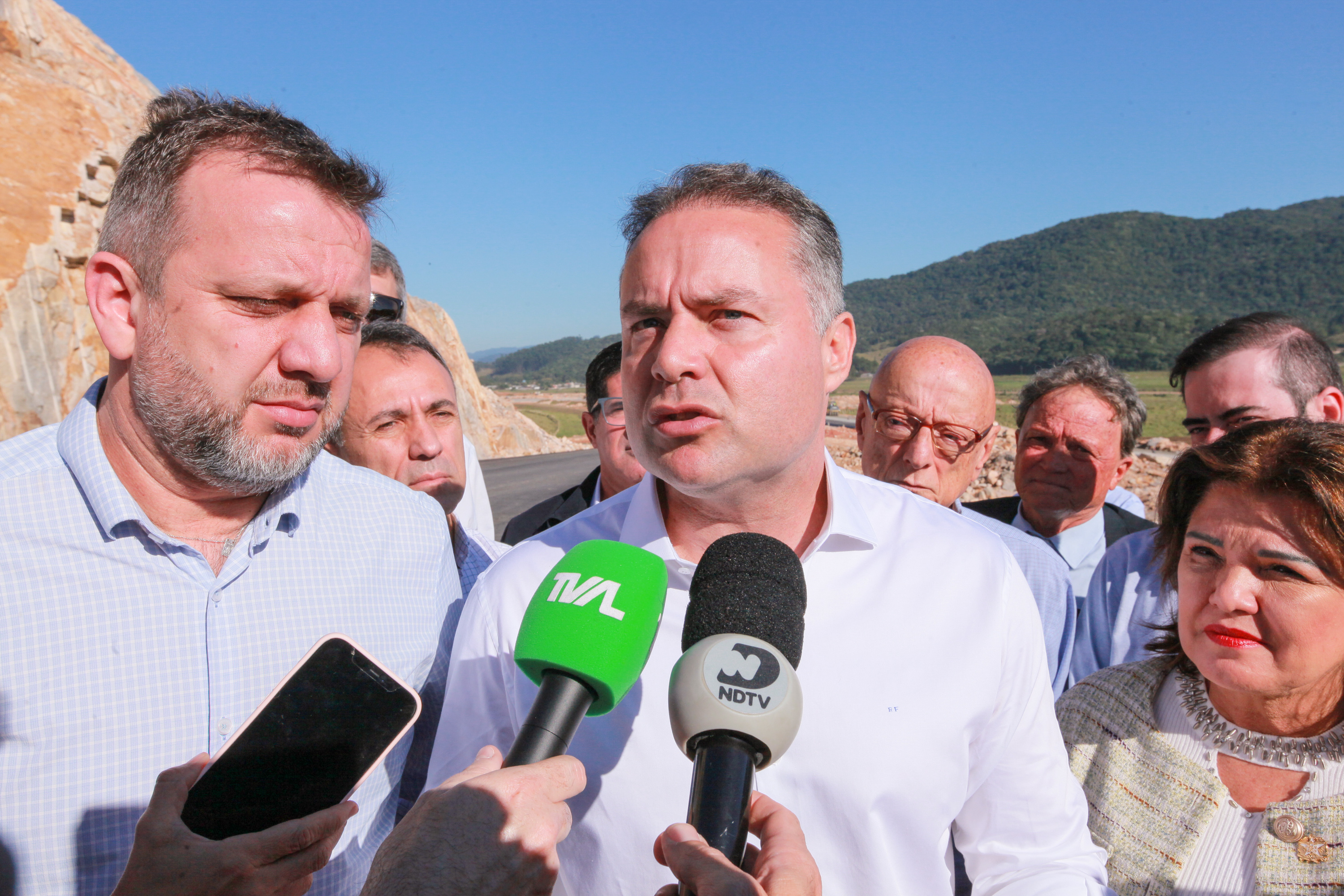 Presidente Mauro de Nadal visita contorno viário com Ministro dos Transportes Renan Filho