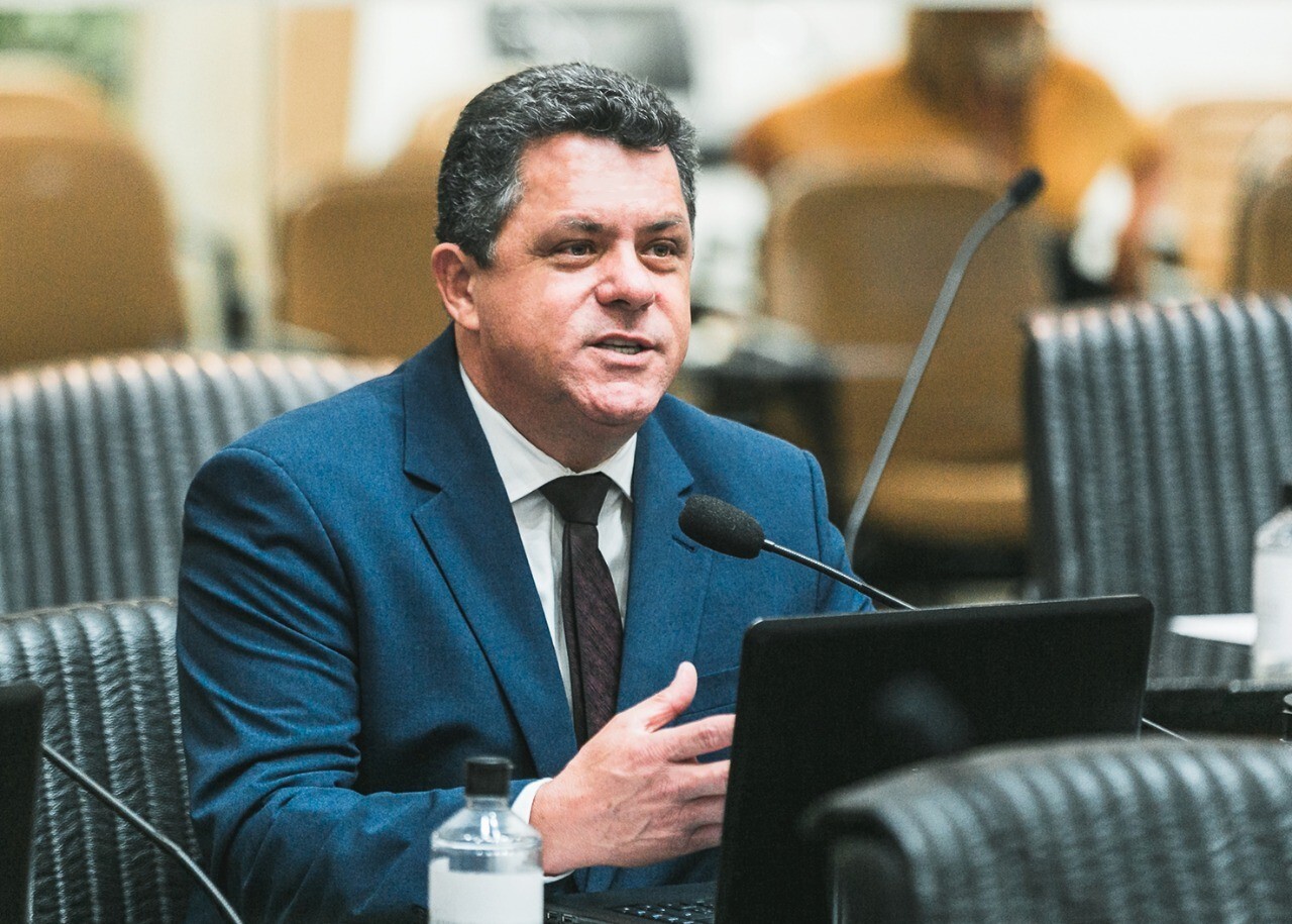 Deputado Ivan Naatz: A municipalização será benéfica para o setor esportivo local FOTO: Divulgação