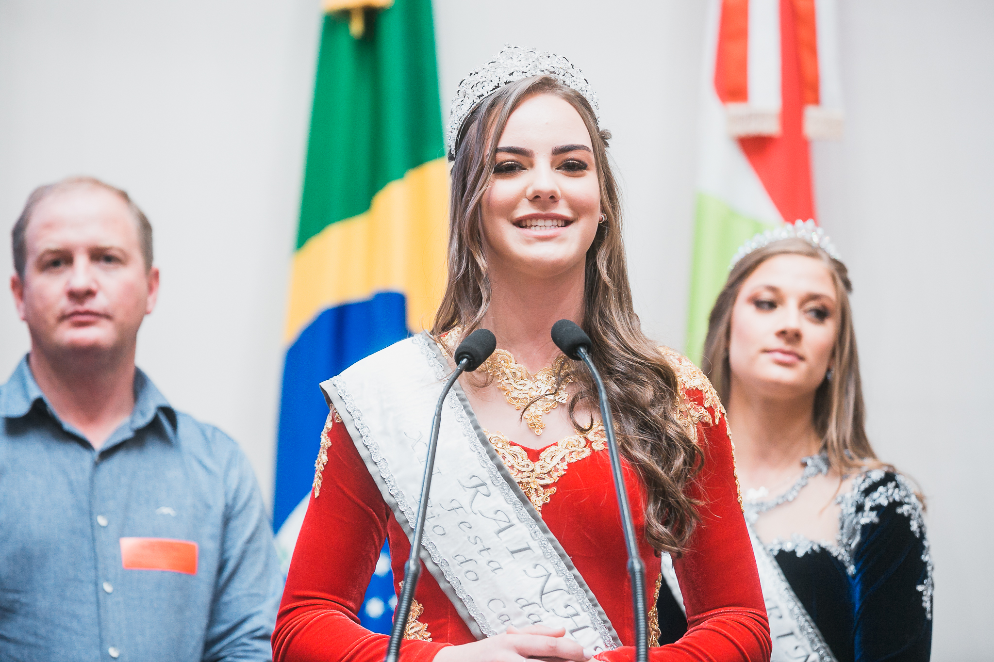 Prefeito e Realeza convidam para a Festa do Colono em Rio do Campo