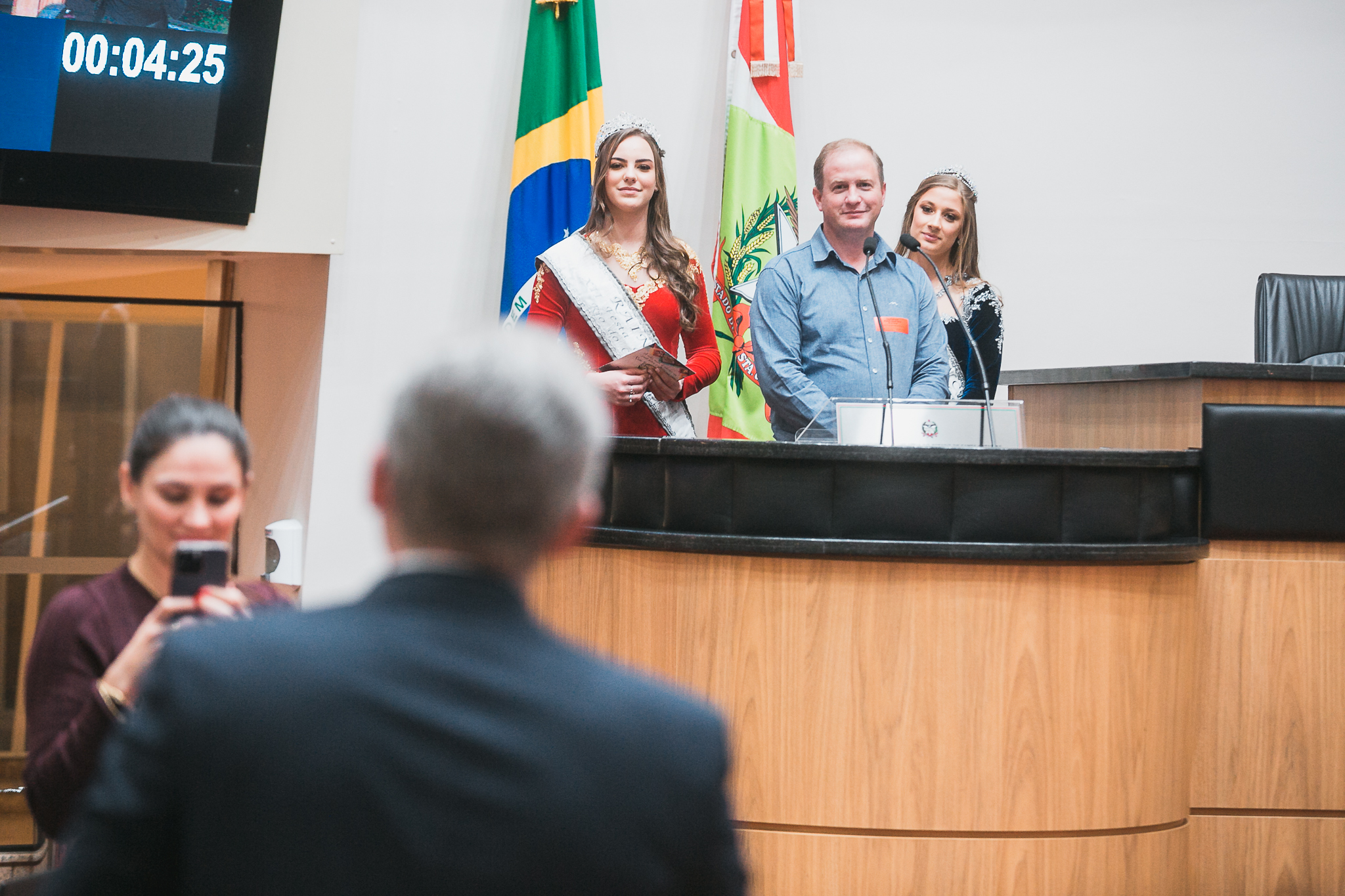 Prefeito e Realeza convidam para a Festa do Colono em Rio do Campo