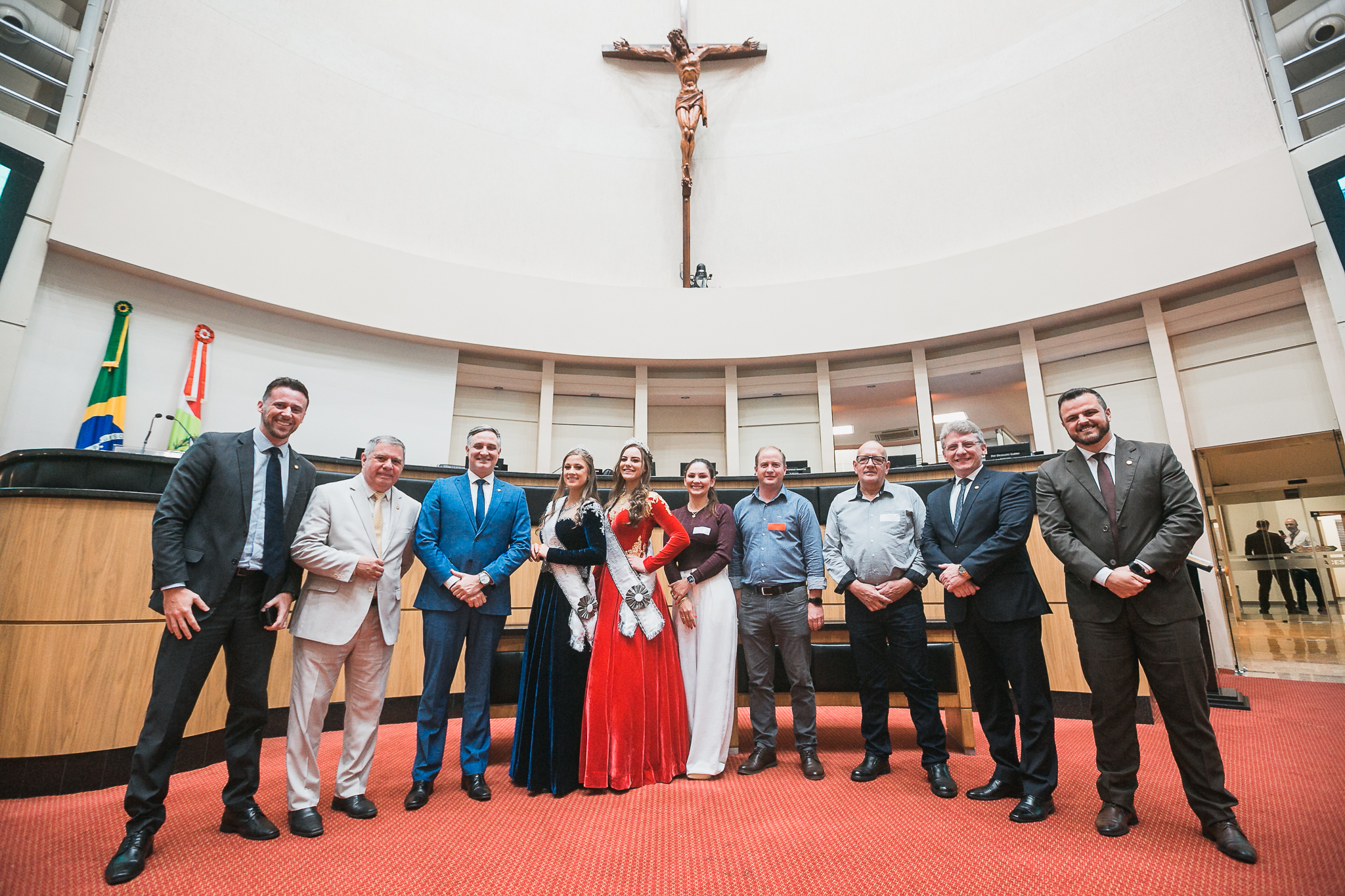 Prefeito e Realeza convidam para a Festa do Colono em Rio do Campo - Deputado Fernando Krelling (MDB) 	 - Deputado Mário Motta (PSD) - Deputado Matheus Cadorin (NOVO)  - Deputado Gerri Consoli (PSD) - Deputado Lucas Neves (Podemos)