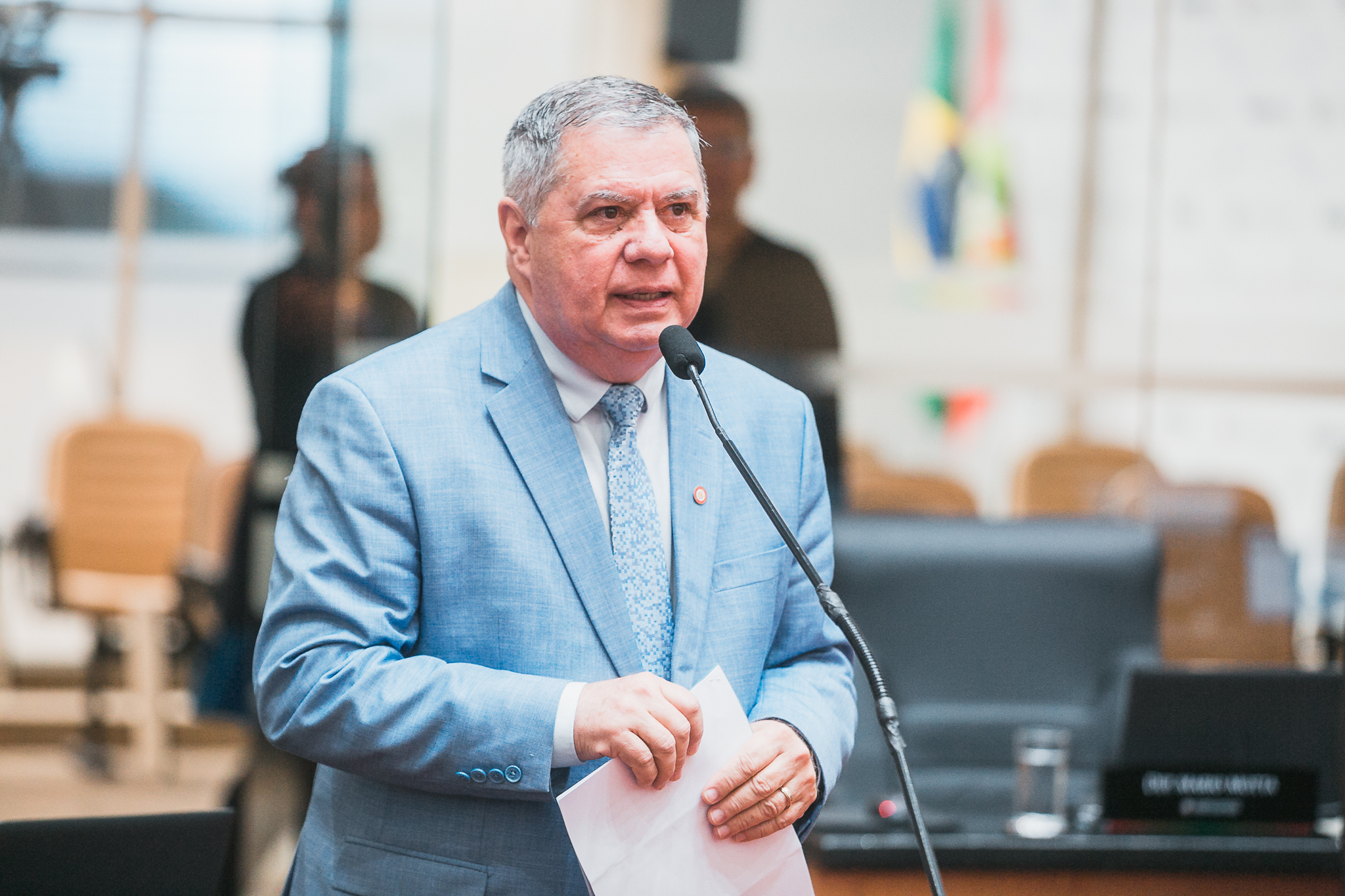 Suspensão da Sessão - Dra. Mariza Azanello Fontes, Docente da Fundação Logosófica - Deputado Mário Motta (PSD)