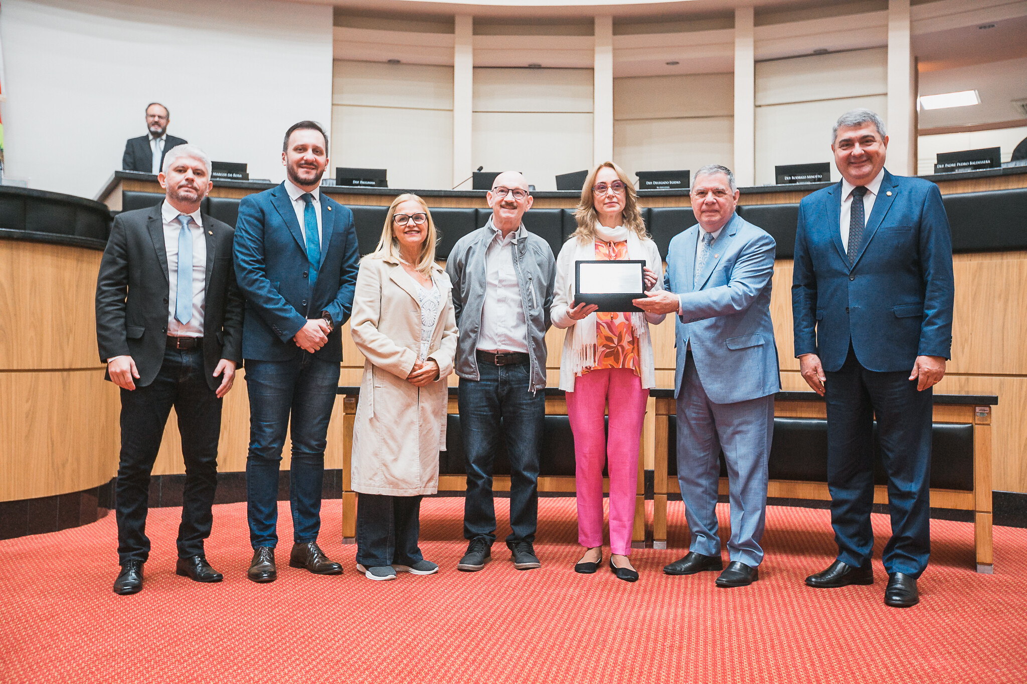 Parlamento homenageia os 45 anos da Fundação Logosófica de Florianópolis