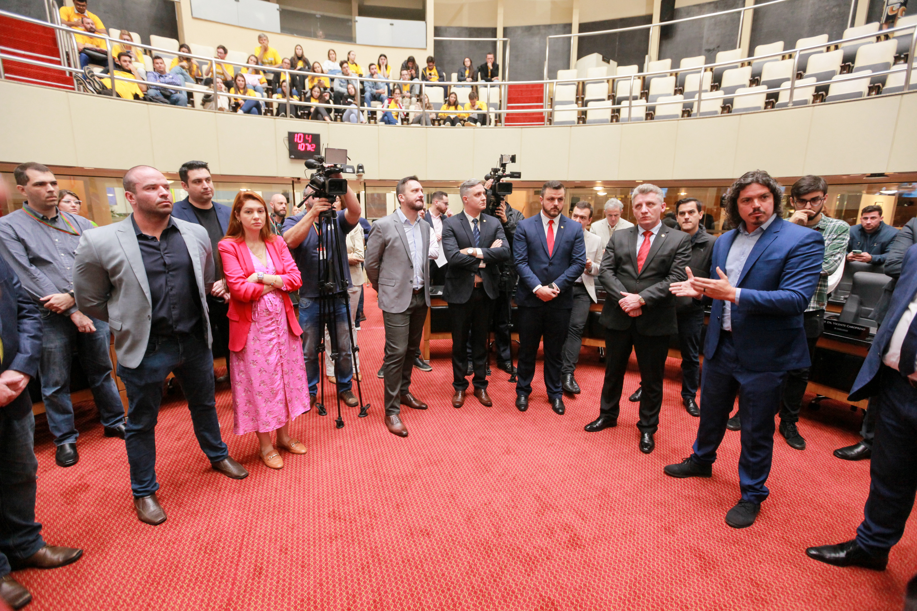 Comissão Conjunta: CCJ, Finanças e Educação