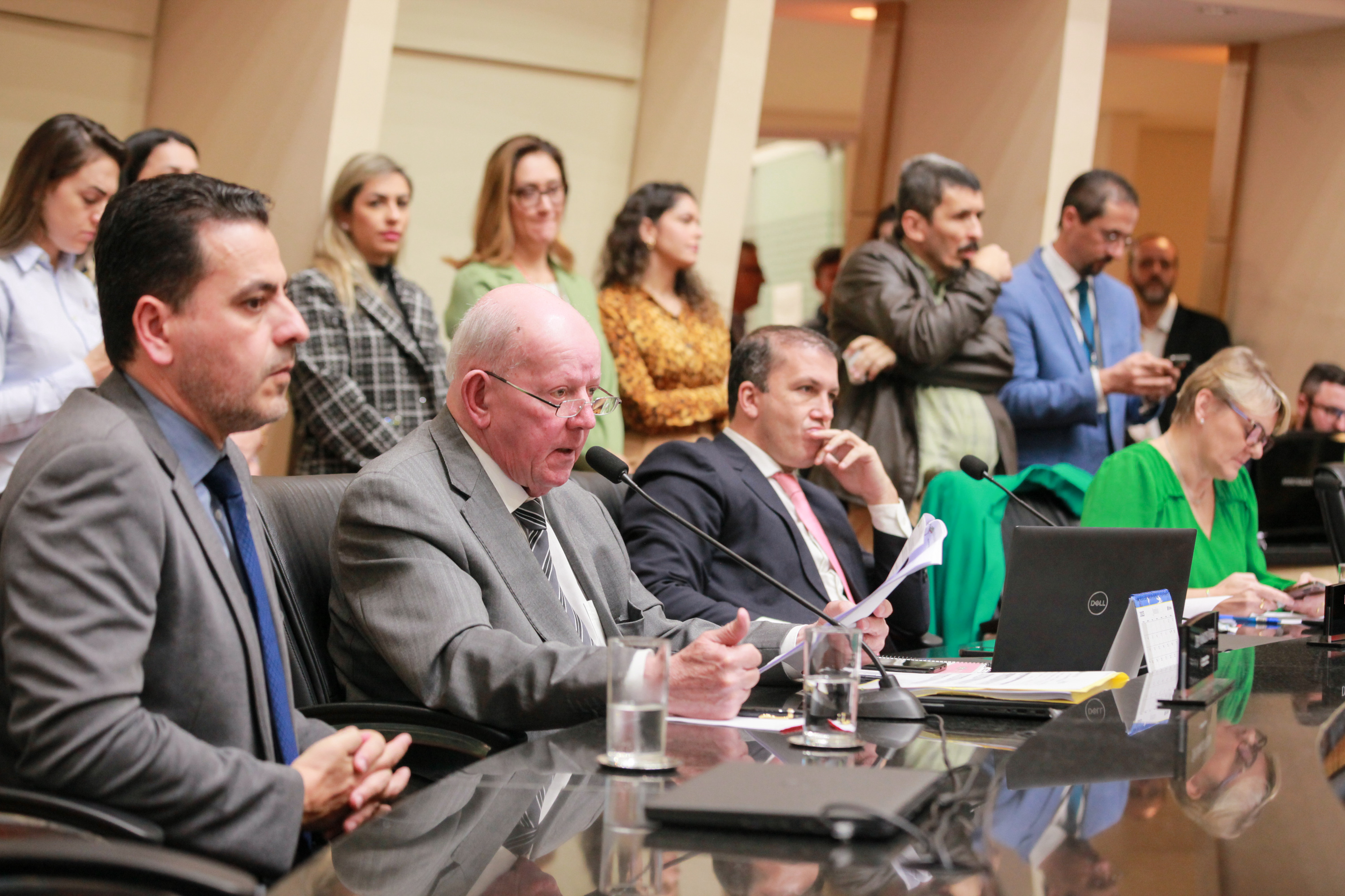 Comissão Conjunta: CCJ, Finanças e Educação