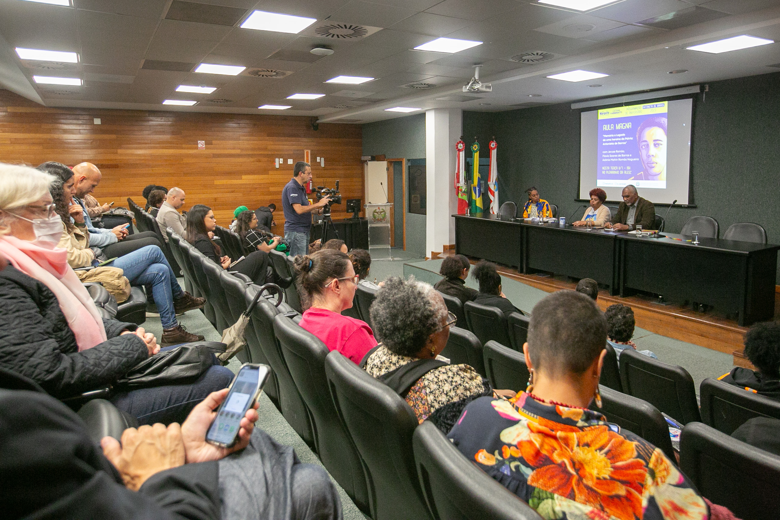 AULA MAGNA - Antonieta de Barros: Memória e Legado de uma Heroína da Pátria