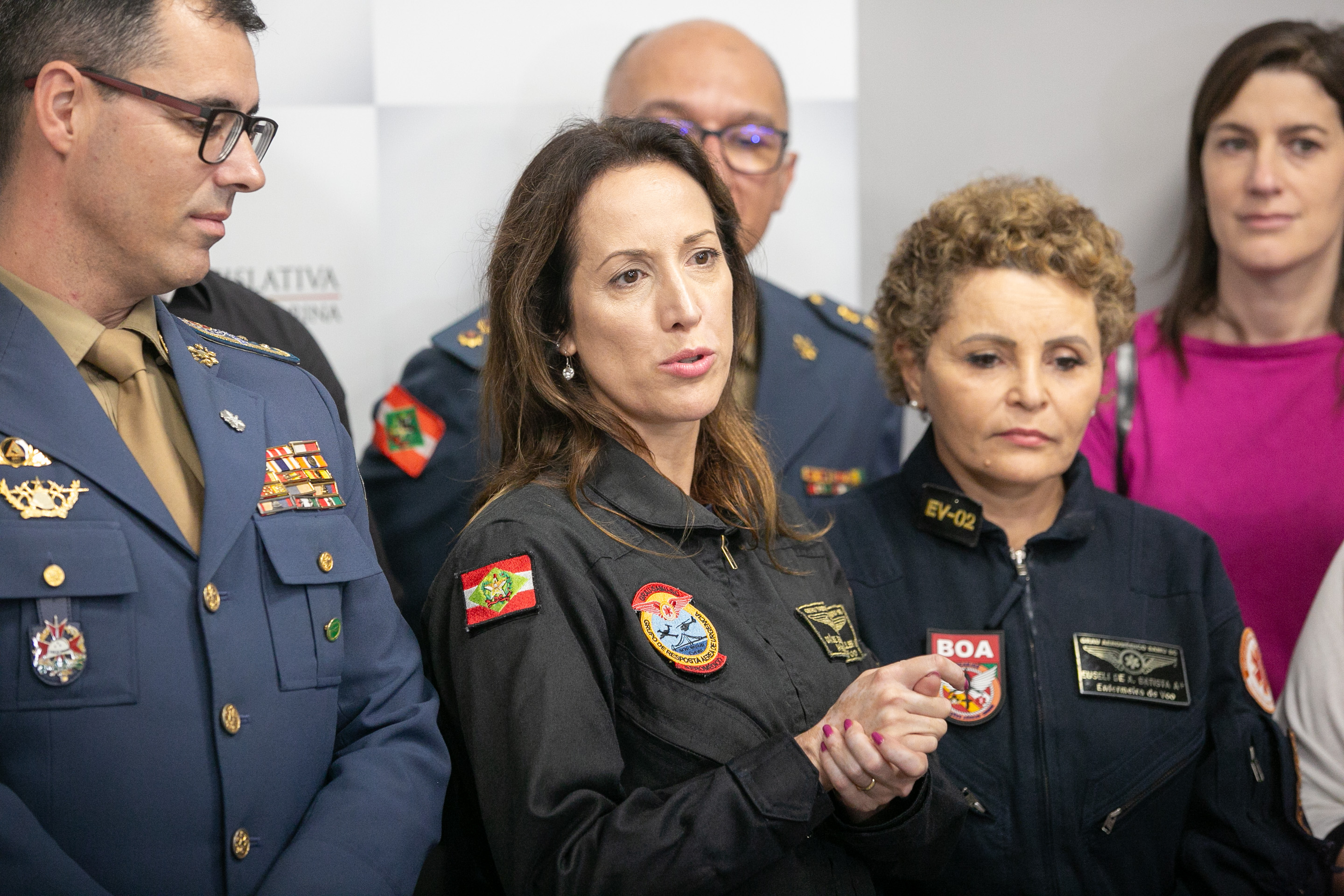 MOÇÃO DE APLAUSO - Deputada Carlos Humberto entrega honraria ao Projeto Sangue Total