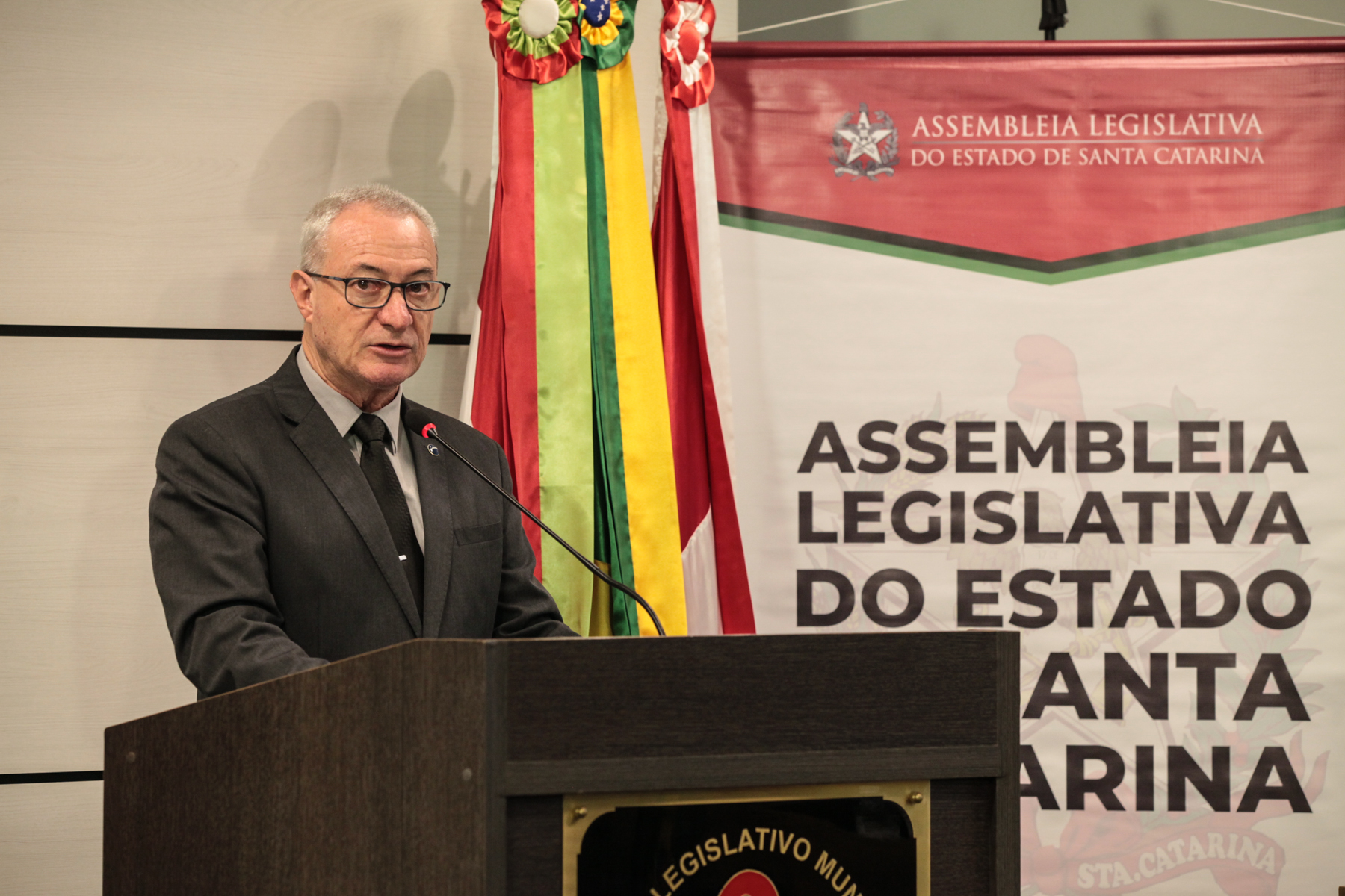 Audiência Pública - Discussão da implantação da Escola Cívico Militar em São José