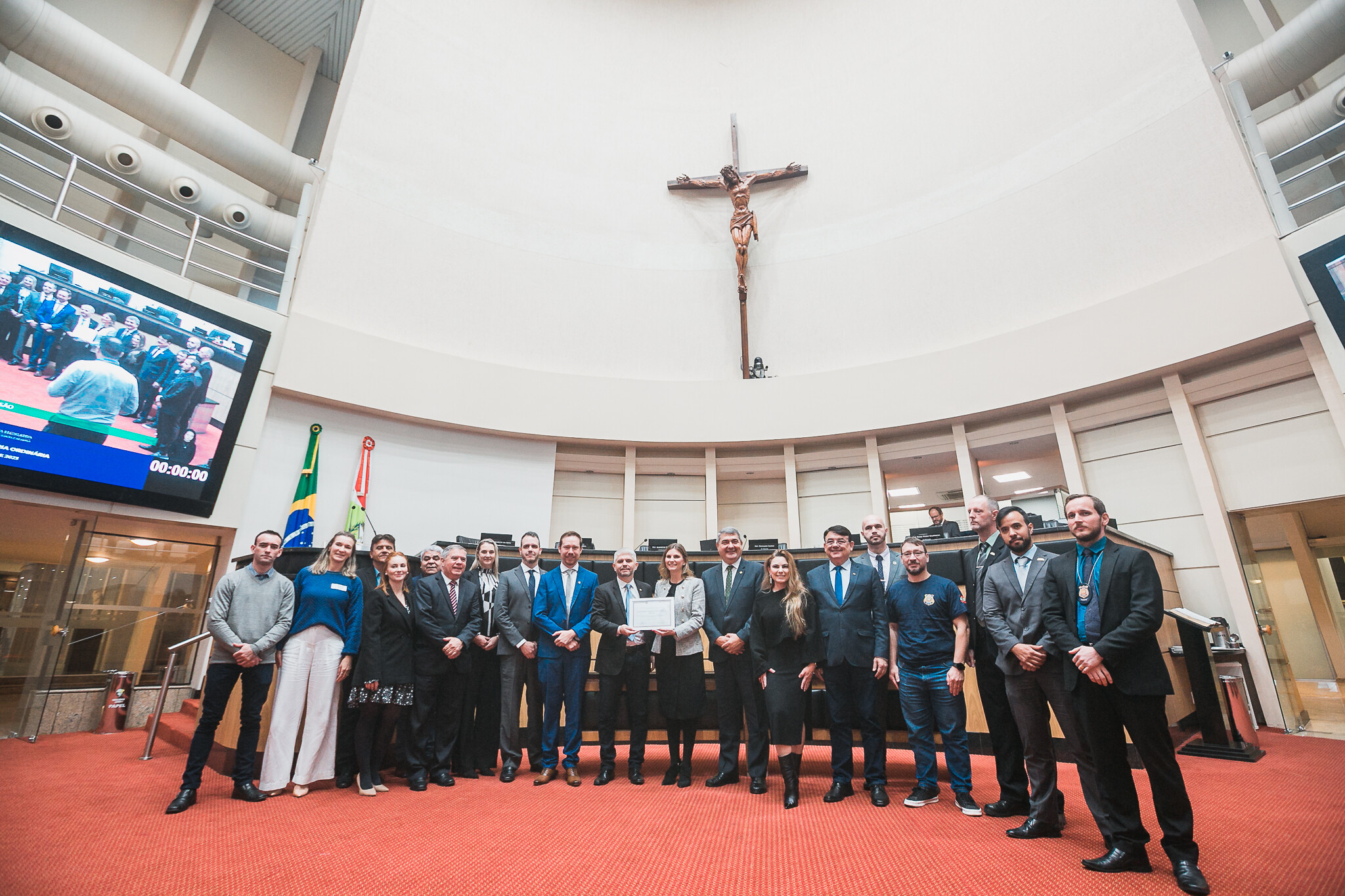Polícia Científica homenageada por resposta rápida no caso da creche de Blumenau