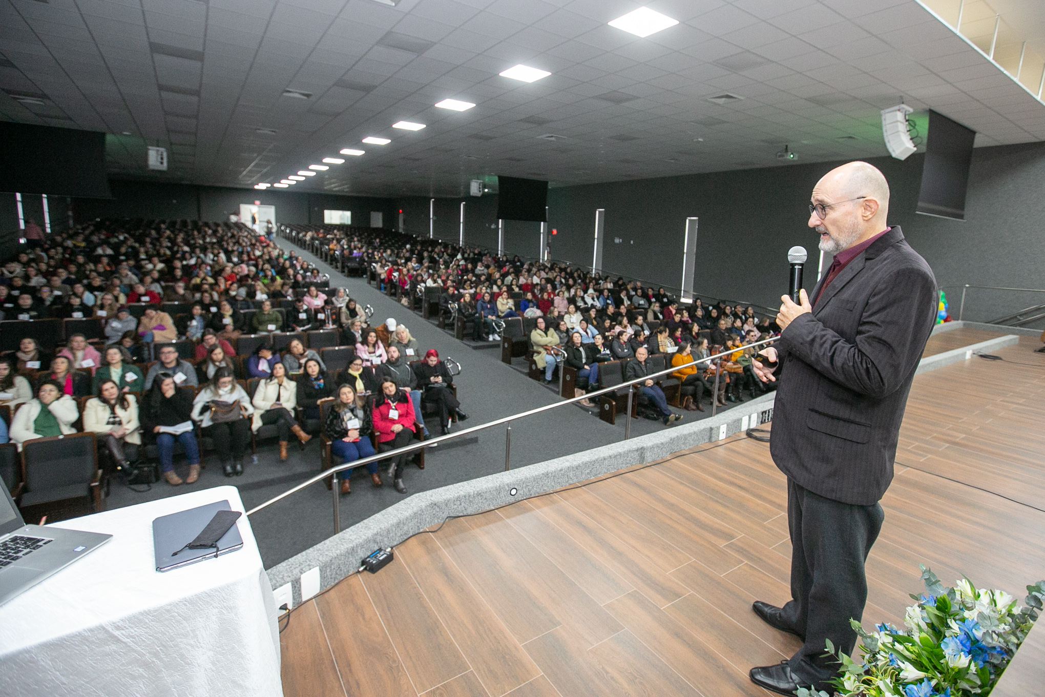 SEMINÁRIO -  Autismo e Perspectivas nas Diferentes Intervenções