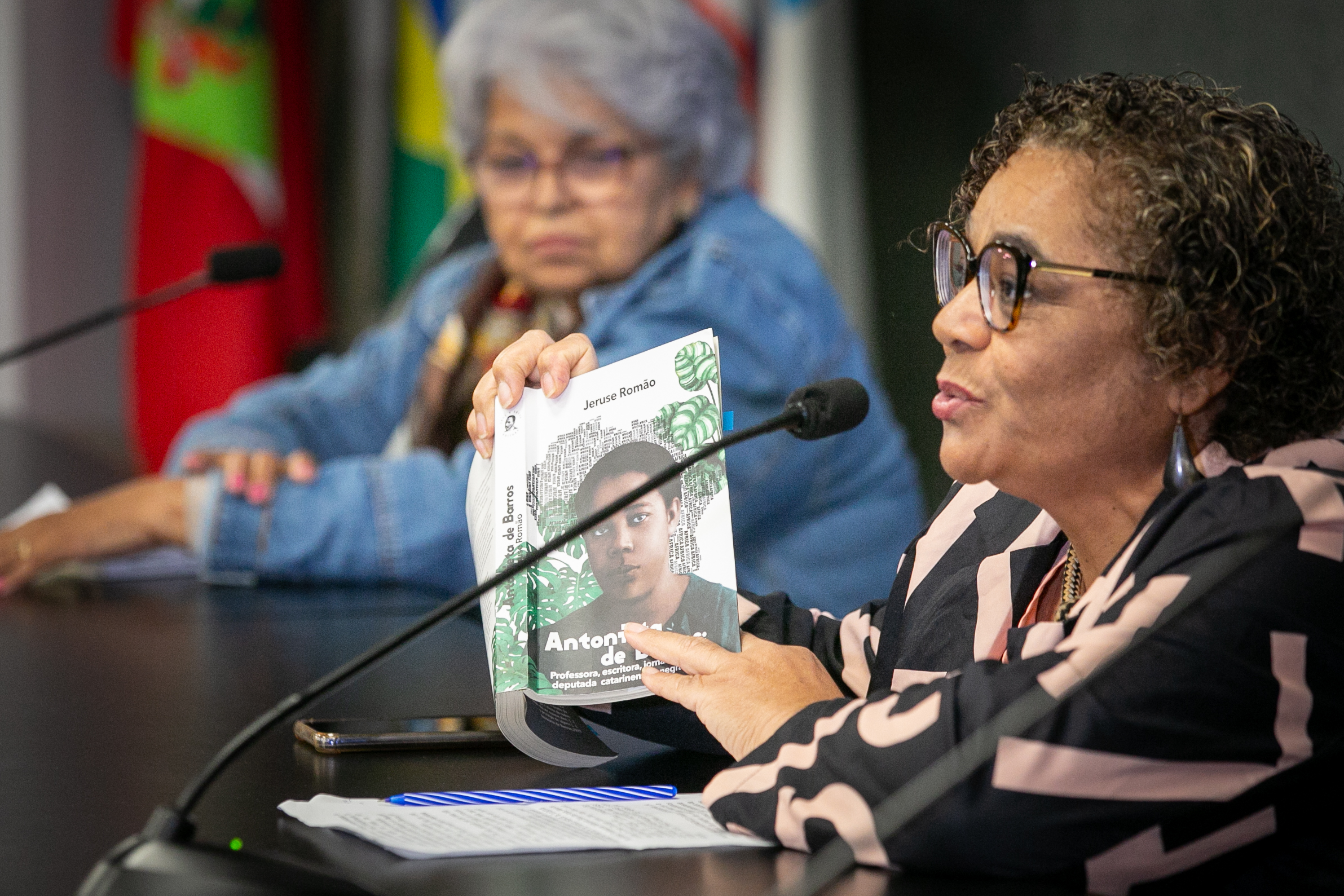 RODA DE CONVERVERSA - Antonieta de Barros: a Educação como Direito