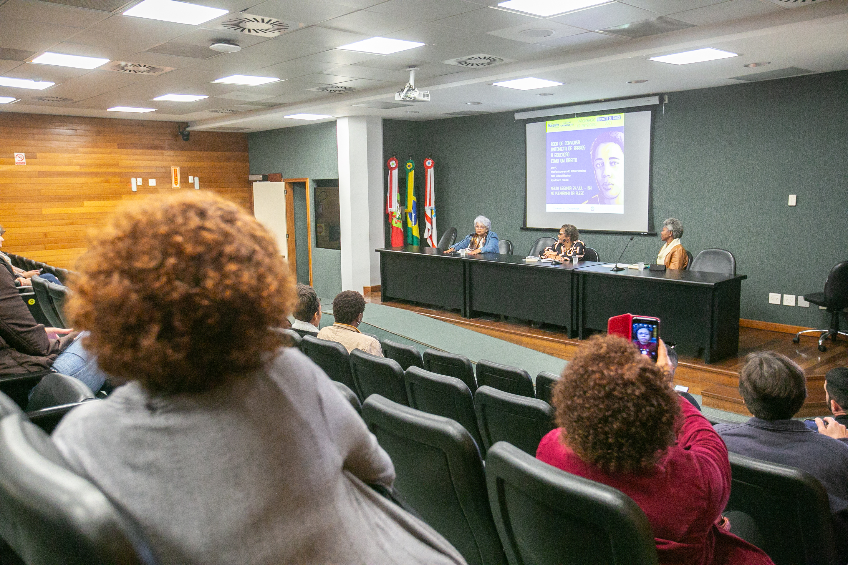 RODA DE CONVERVERSA - Antonieta de Barros: a Educação como Direito