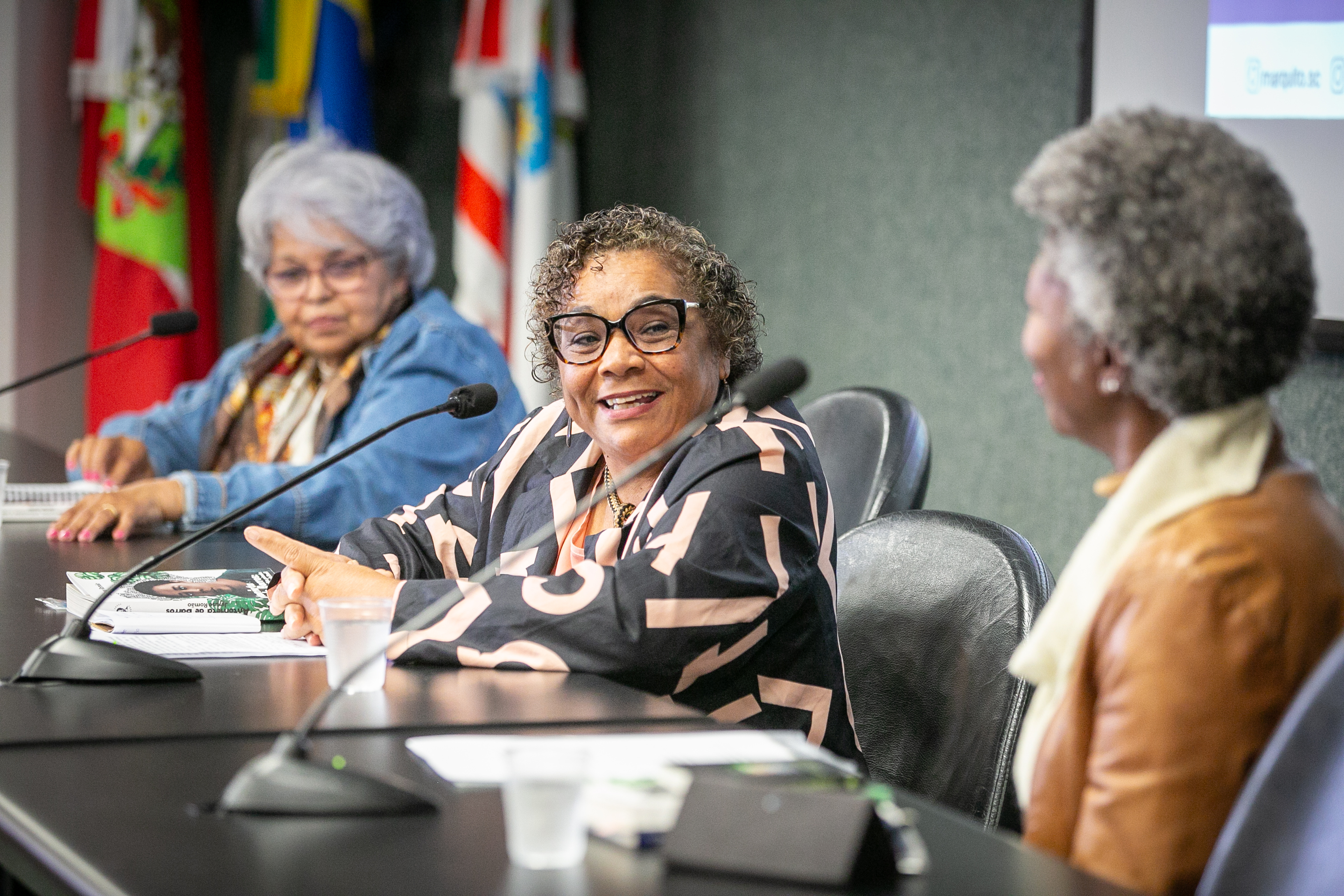 RODA DE CONVERVERSA - Antonieta de Barros: a Educação como Direito-Maria Aparecida Rita Moreira
