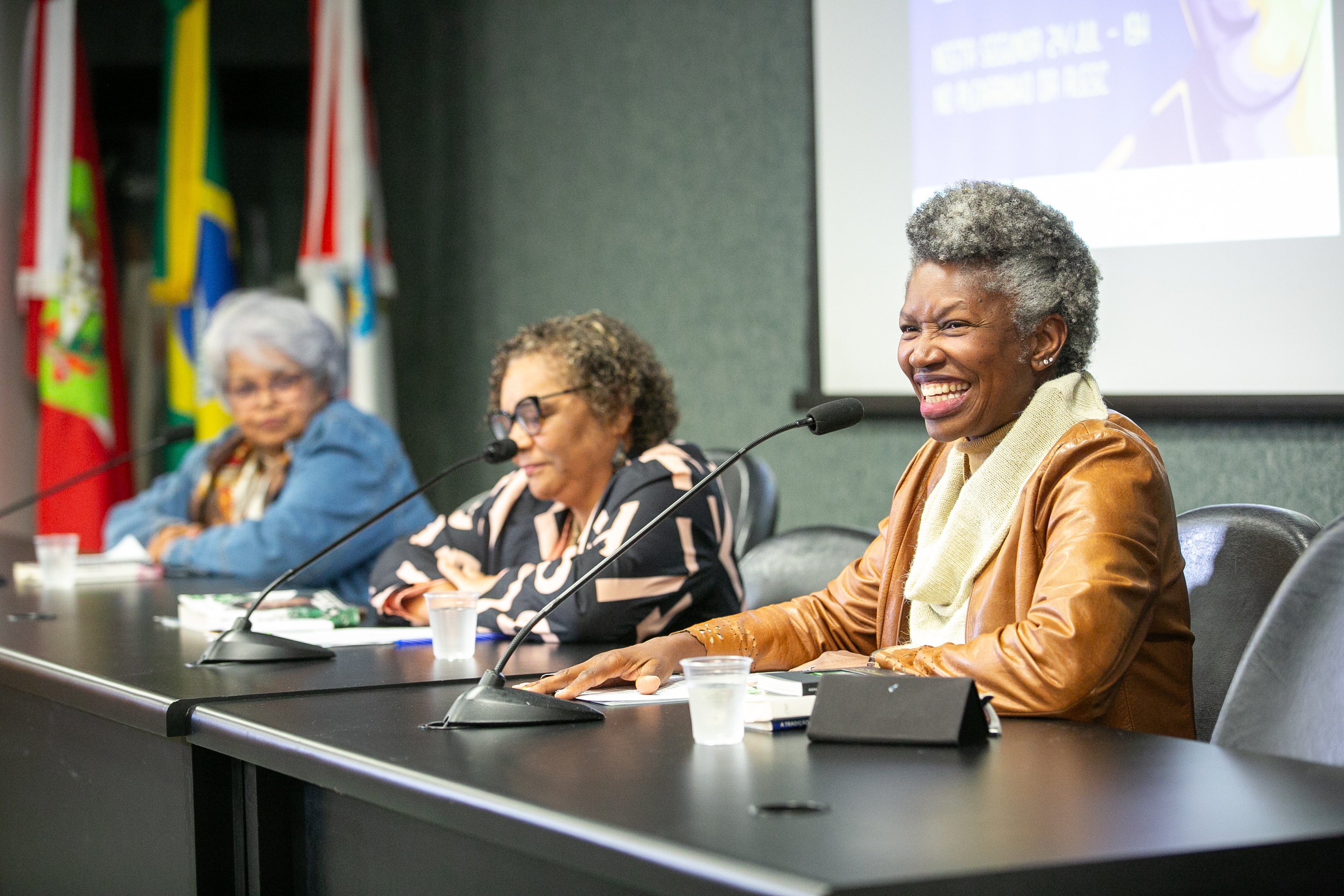 RODA DE CONVERVERSA - Antonieta de Barros: a Educação como Direito-Ida Mara Freire