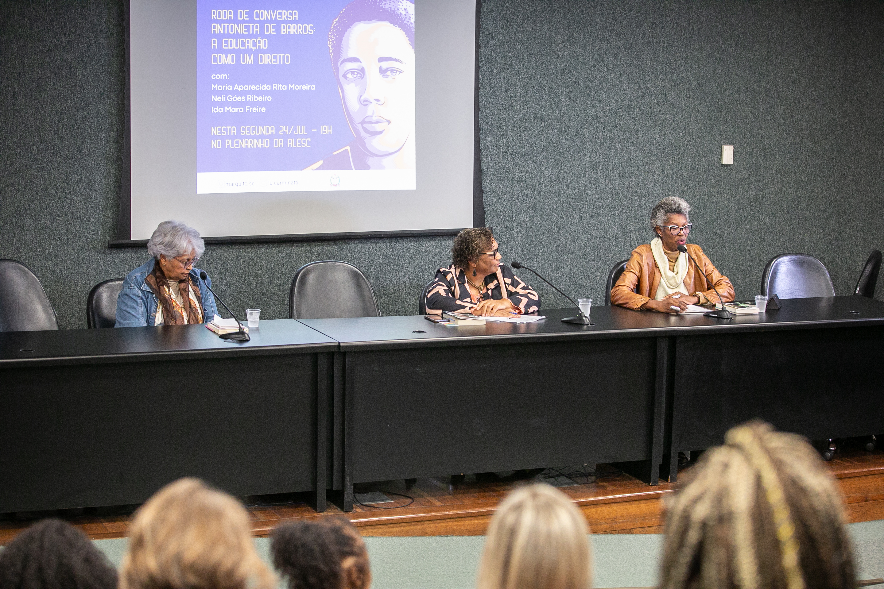 RODA DE CONVERVERSA - Antonieta de Barros: a Educação como Direito