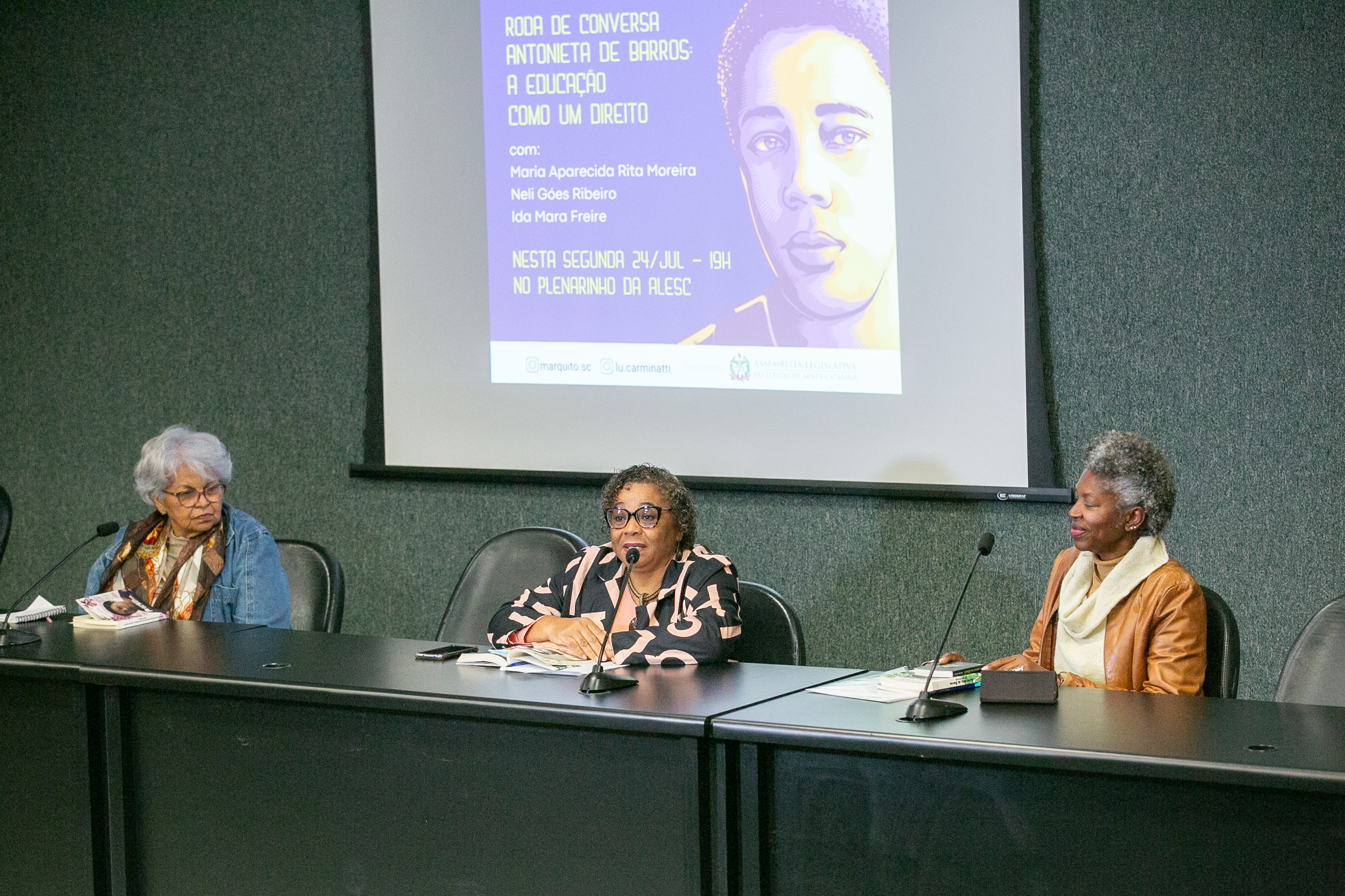 RODA DE CONVERVERSA - Antonieta de Barros: a Educação como Direito