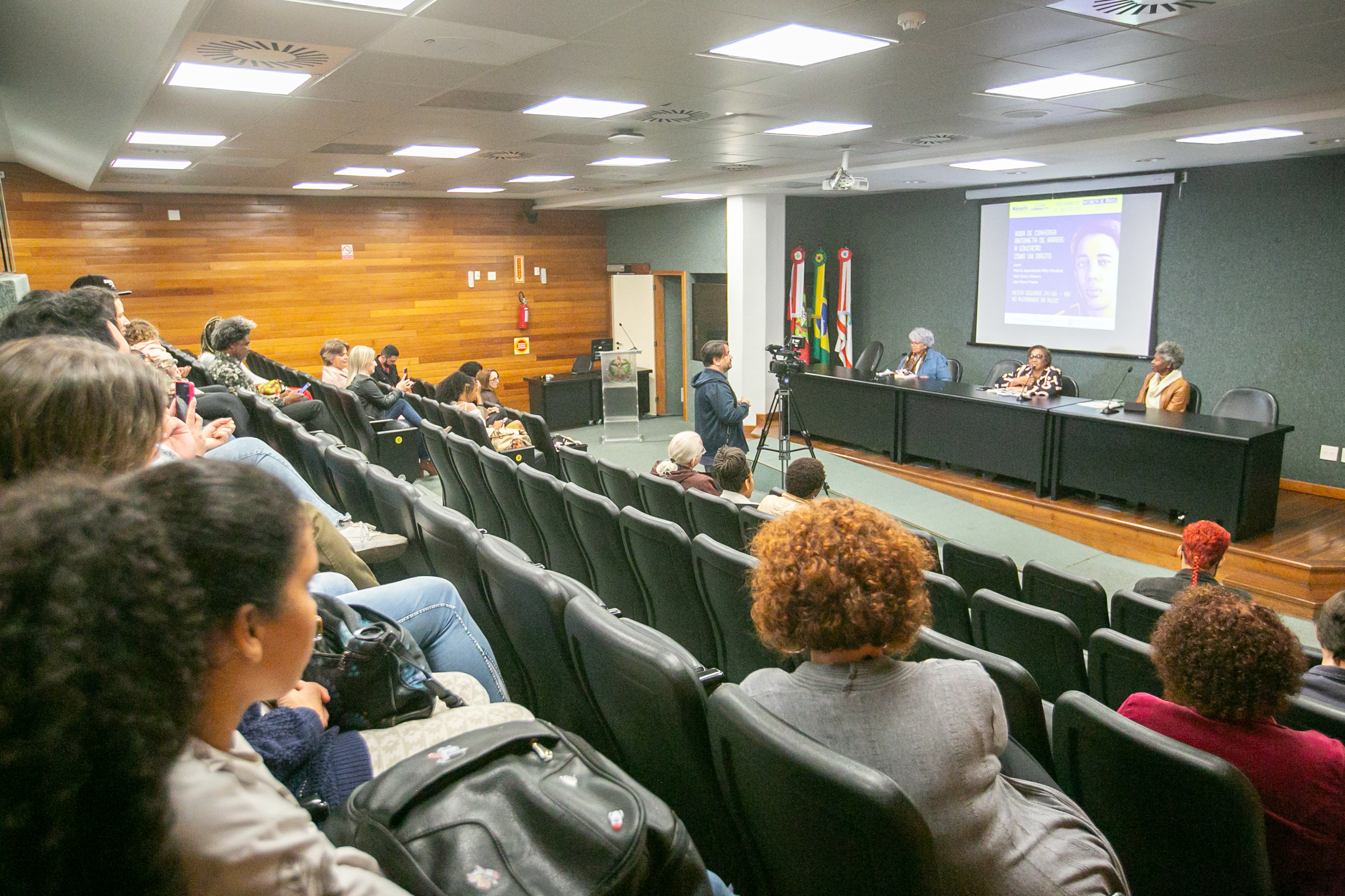 RODA DE CONVERVERSA - Antonieta de Barros: a Educação como Direito