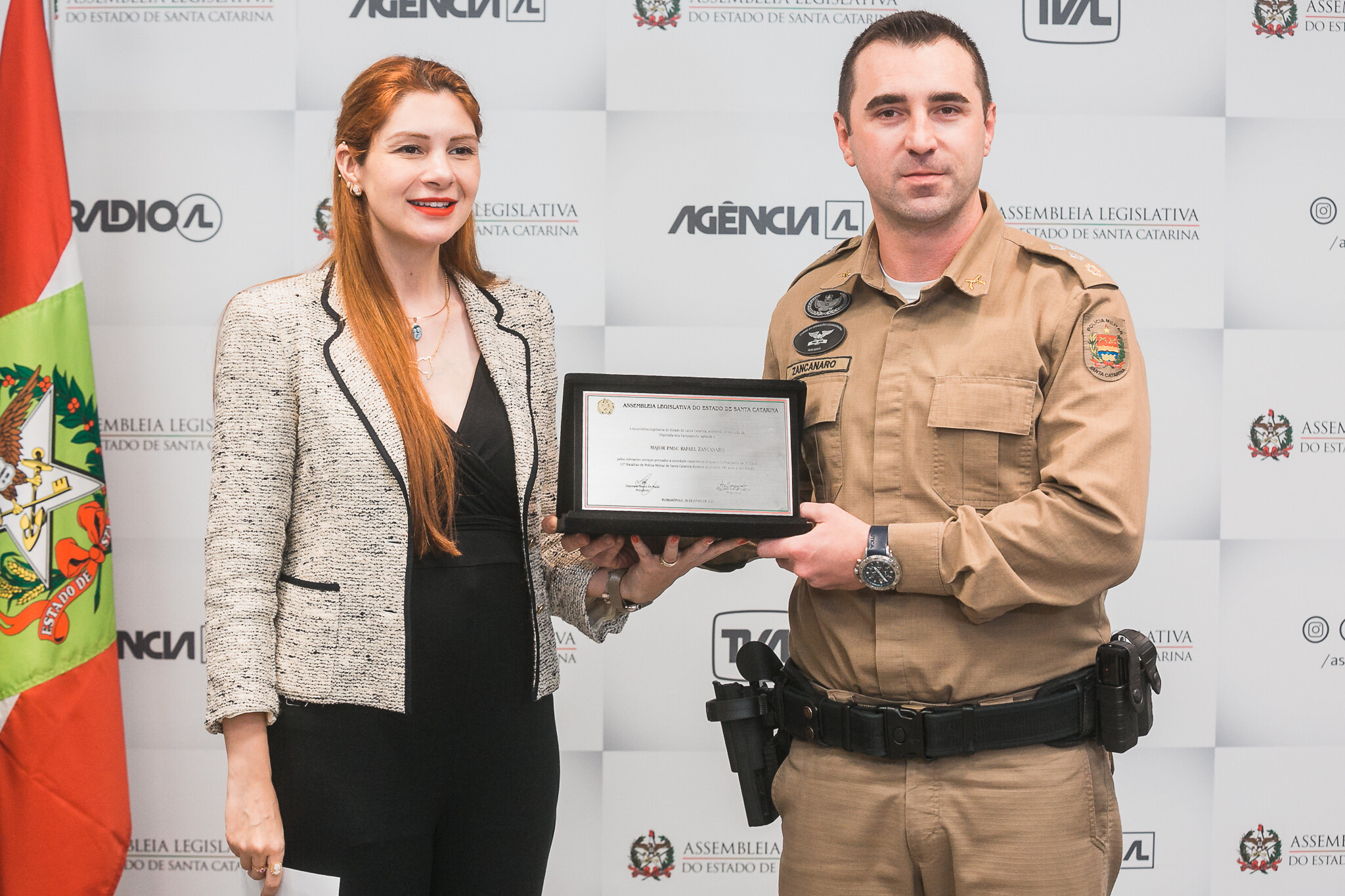 Moção homenageia comando policial militar de Camboriú