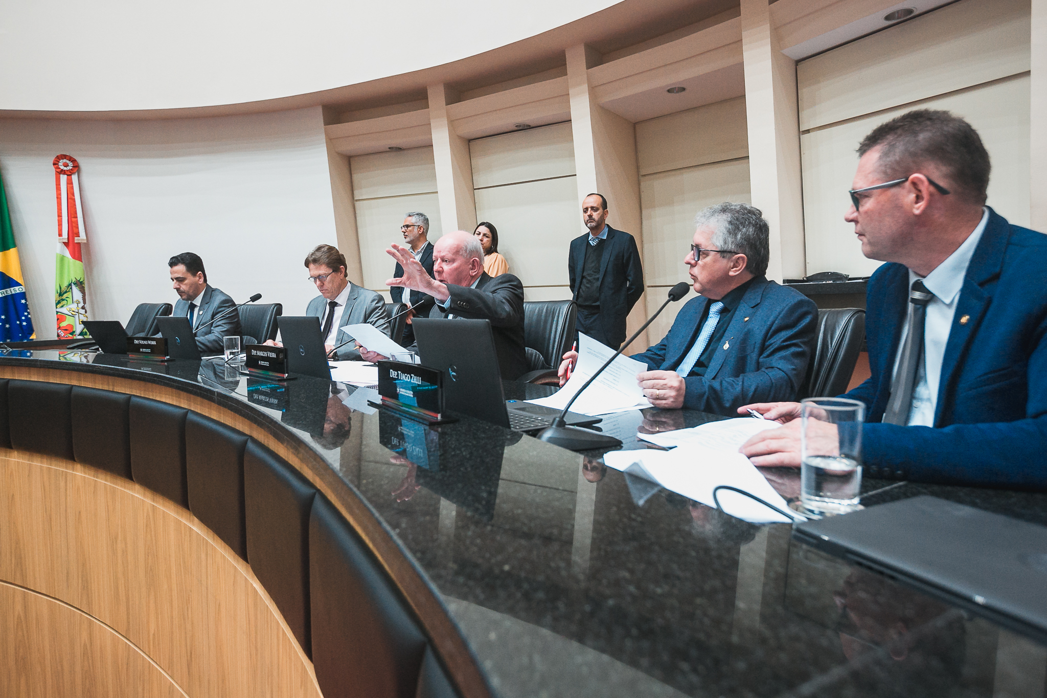 Comissão Extraordinária Conjunta - CCJ, Finanças e Tributação, Assuntos Municipais