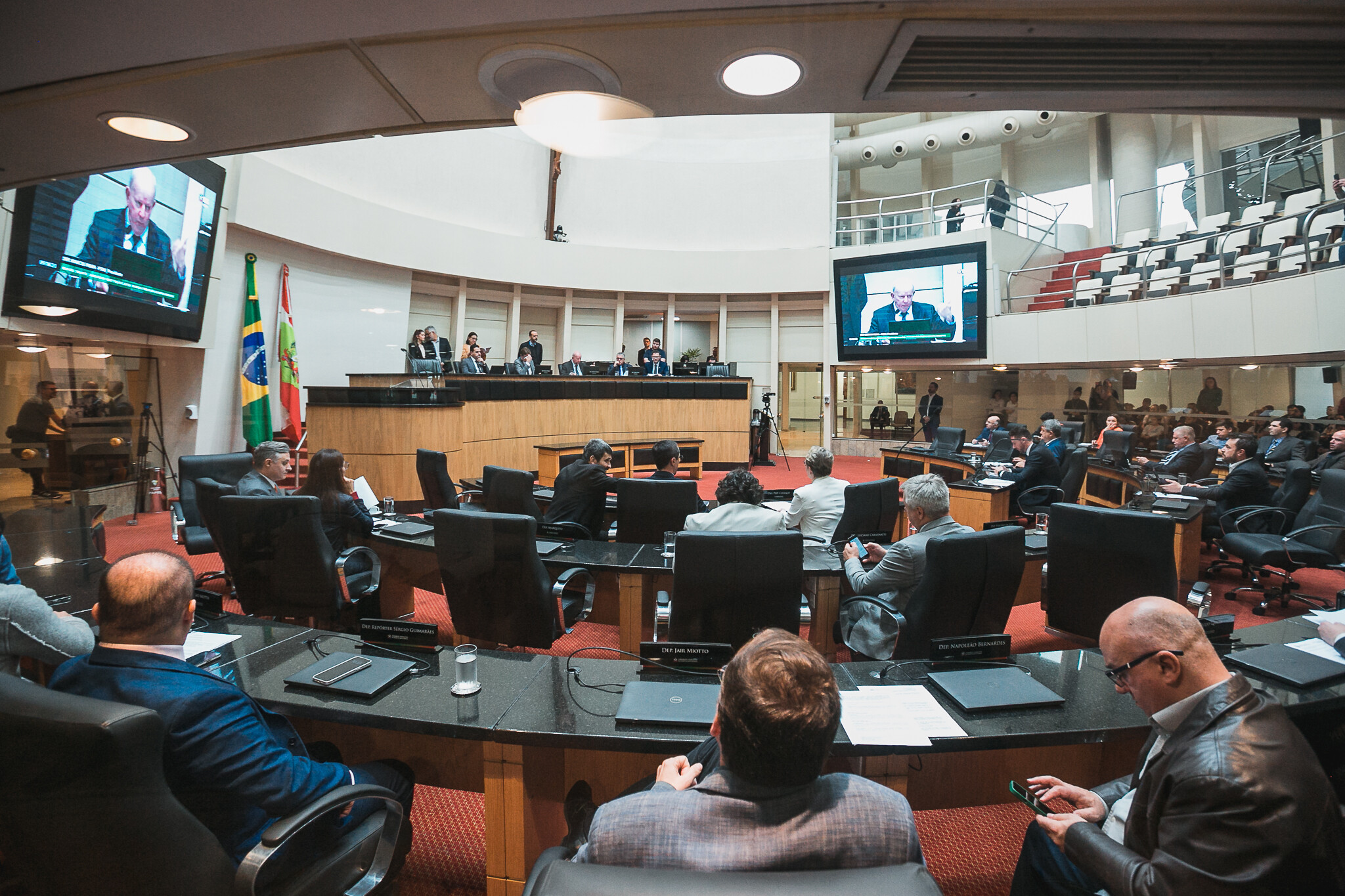 Comissões aprovam projeto sobre transferências especiais a municípios