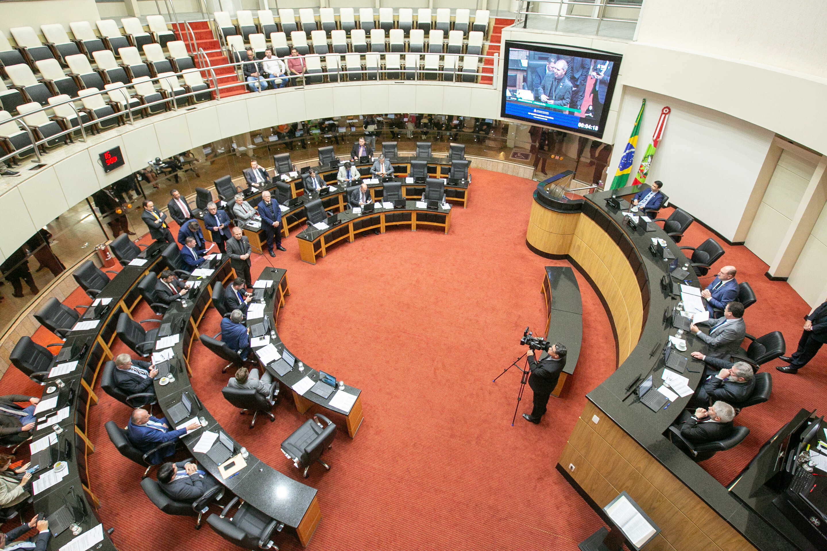 Deputados celebram Programa Estrada Boa e falam sobre combate à criminalidade