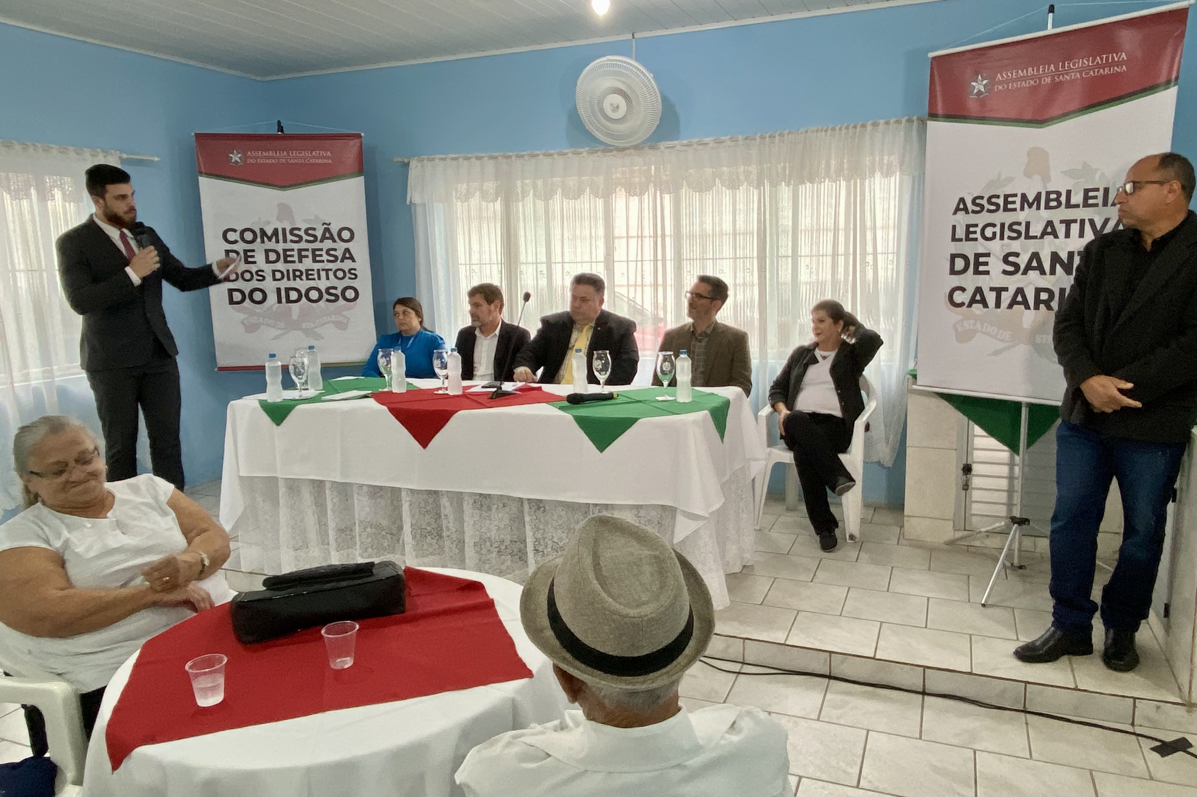 Simpósio – Combate à Violência contra o Idoso