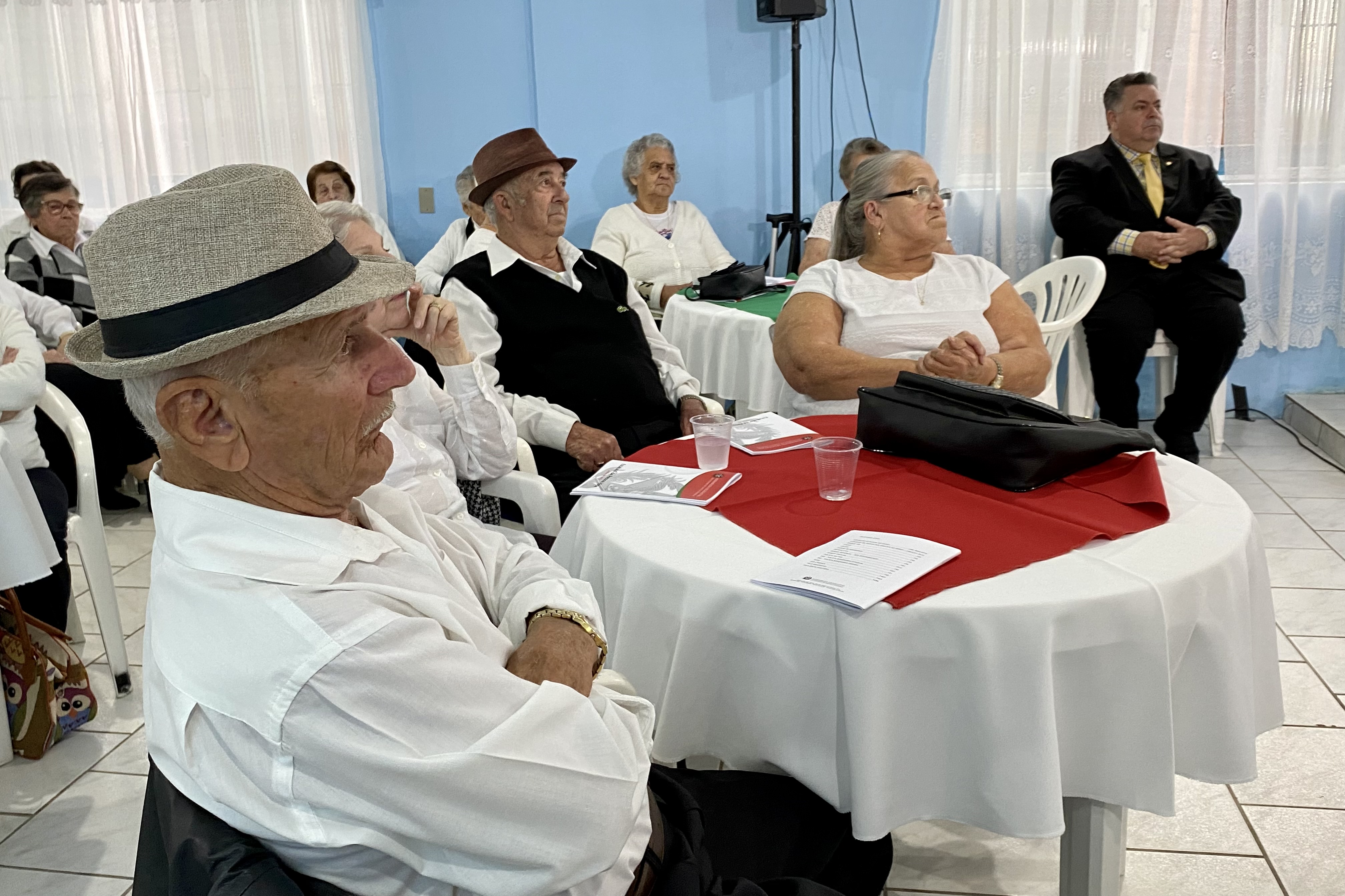Combate à Violência contra o Idoso