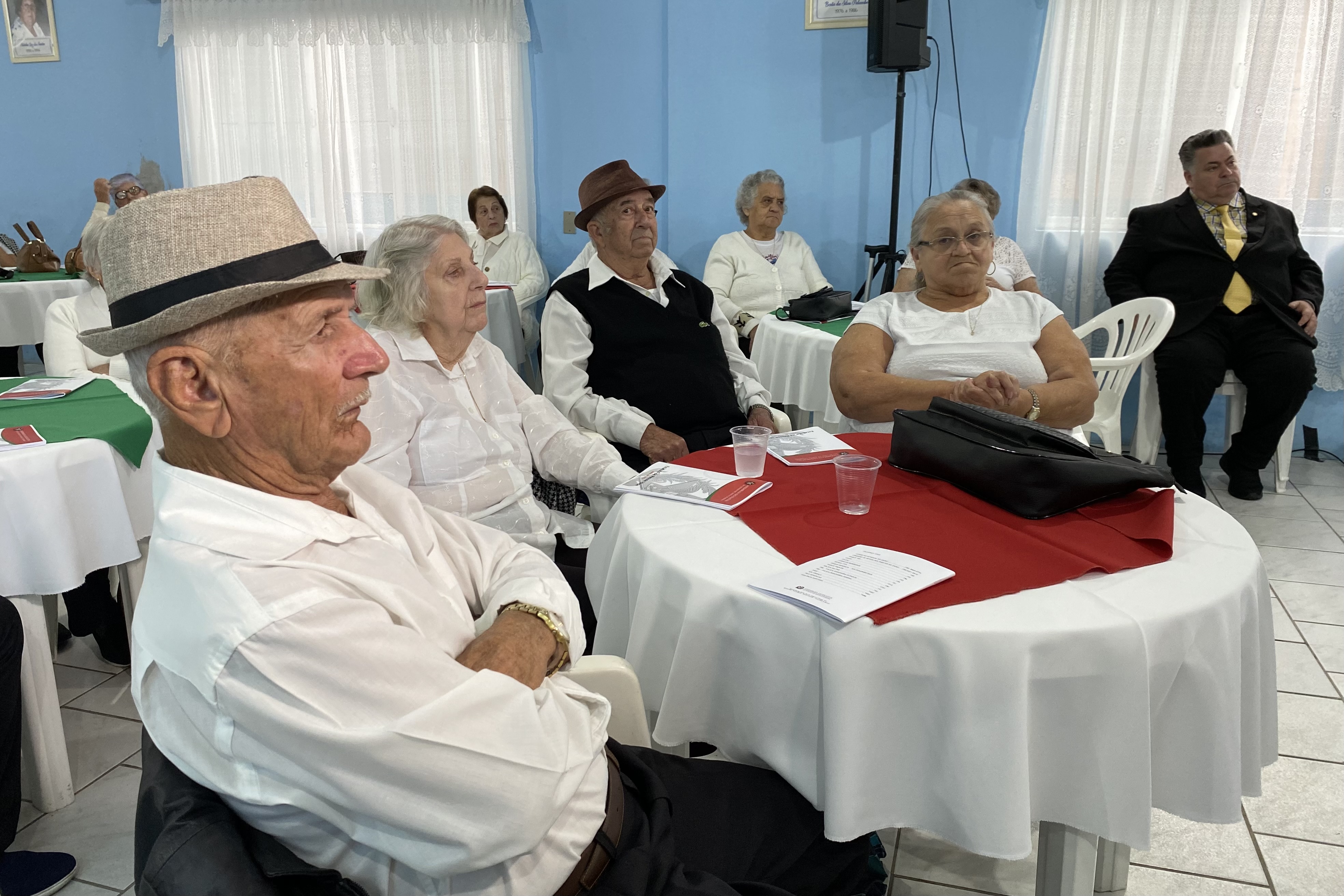 Combate à Violência contra o Idoso