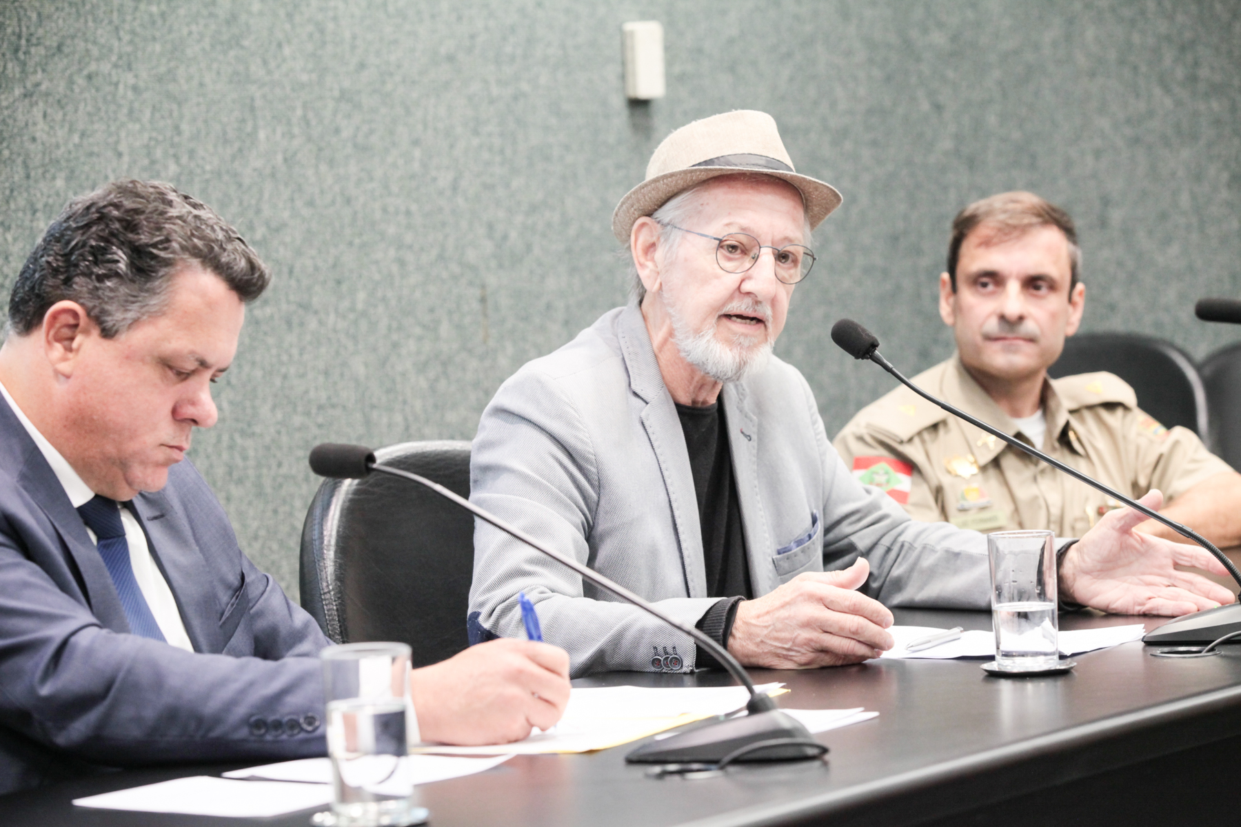 Audiência Pública para Discutir a Alteração do Hino de Santa Catarina