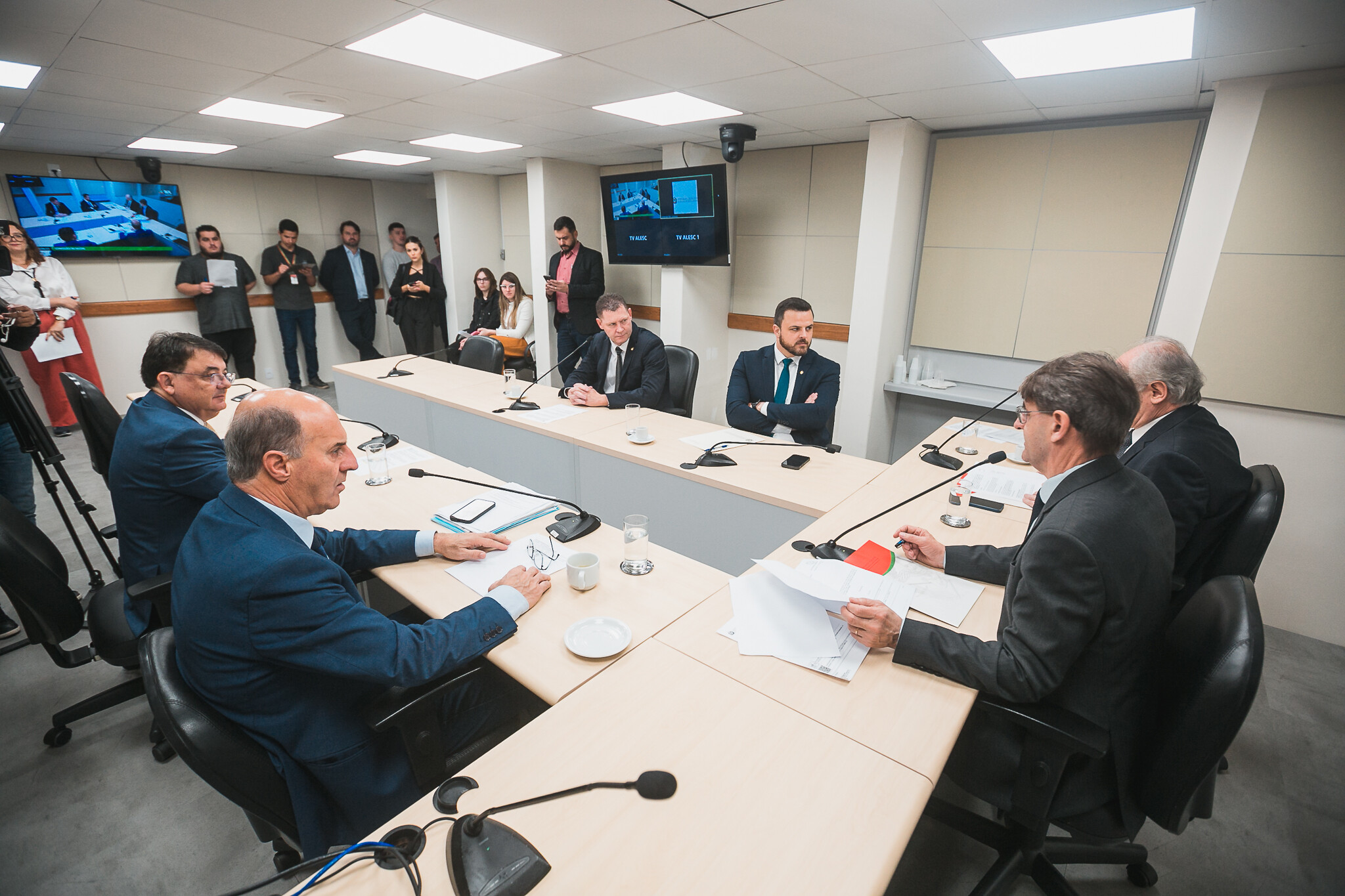 Revisão da política hospitalar e defasagem da tabela do SUS pautam Comissão de Saúde