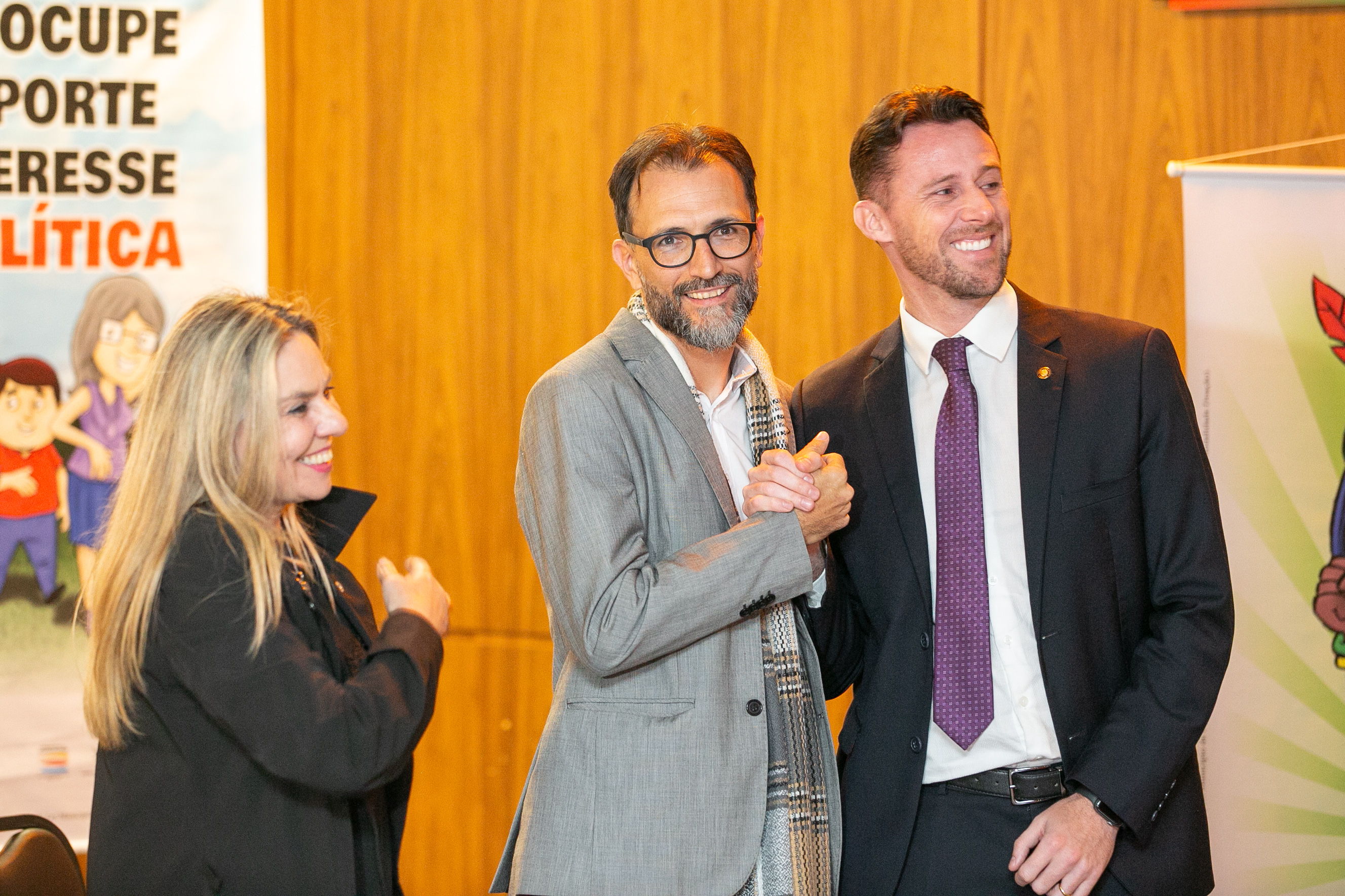 LANÇAMENTO LITERÁRIO - 
