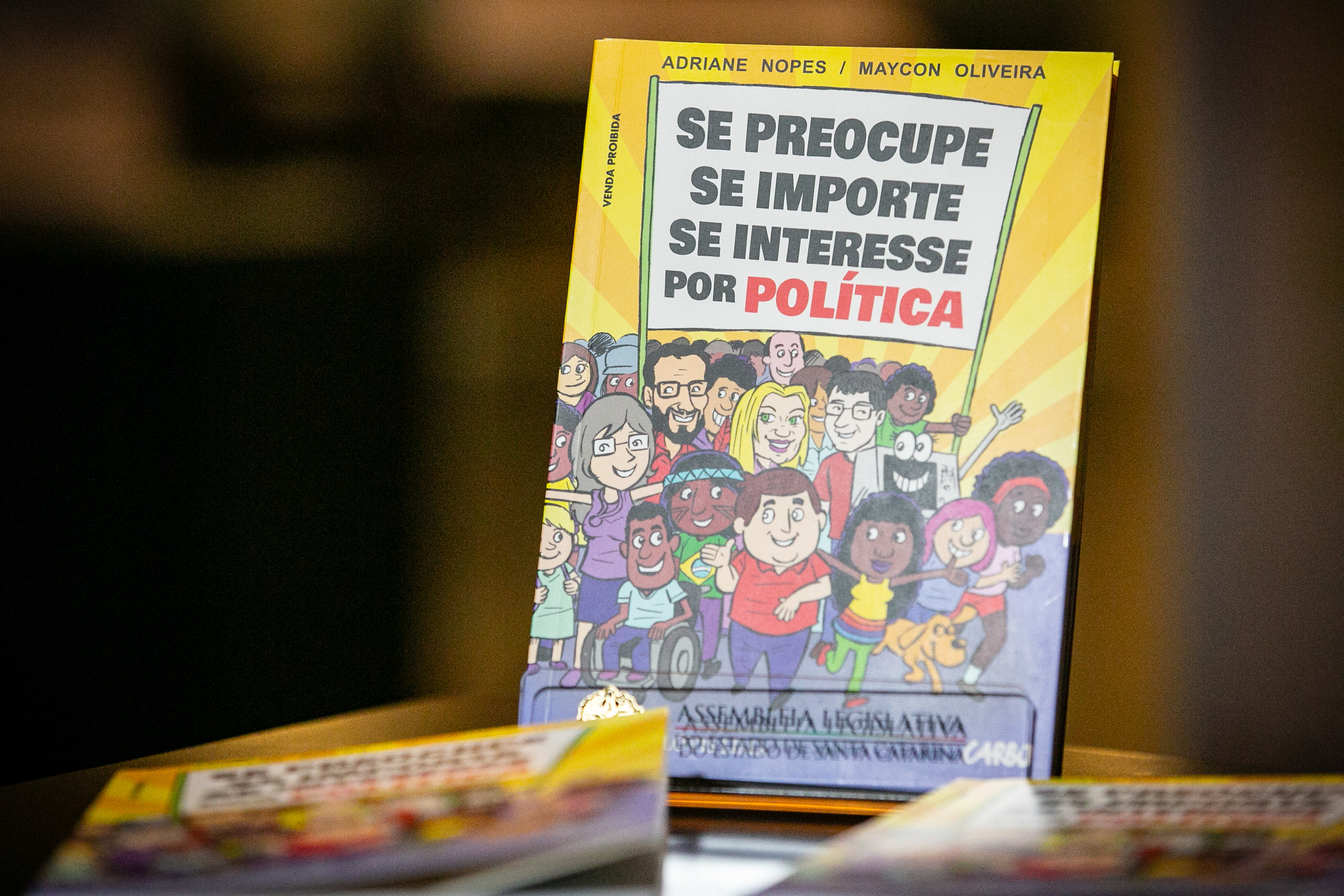 LANÇAMENTO LITERÁRIO - 